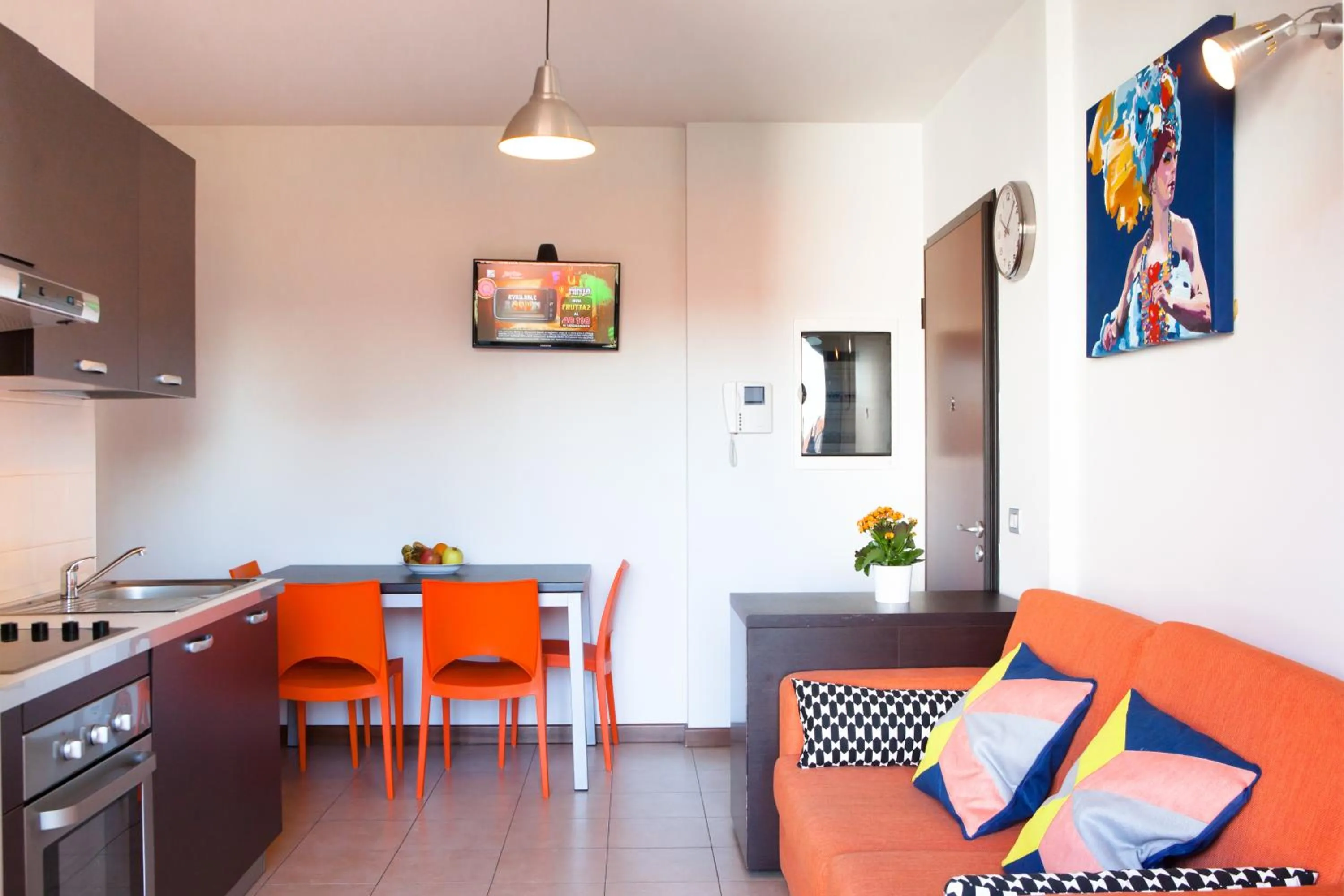 Coffee/tea facilities in Housing32 Apartments