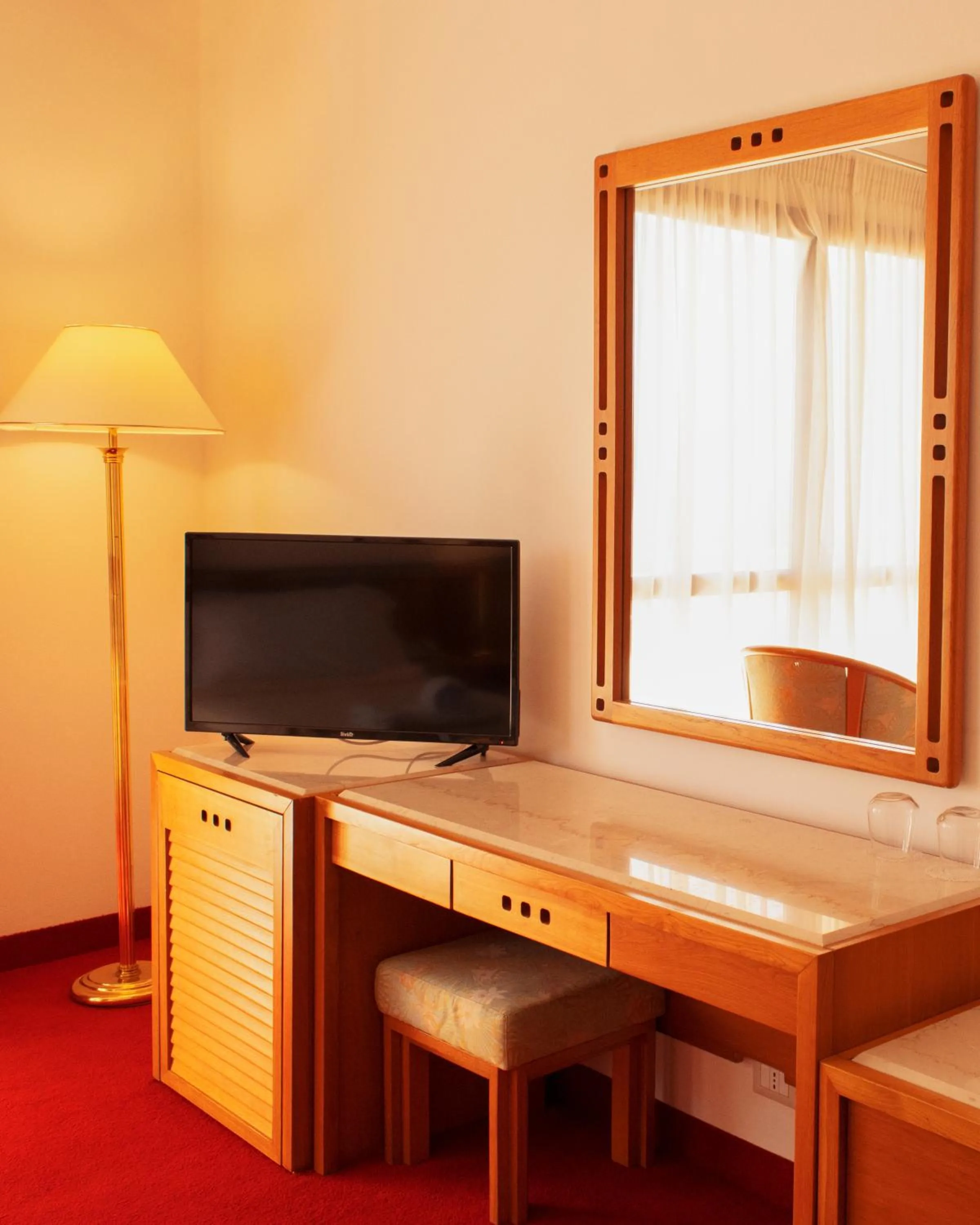 hair dresser in Chateau Linza Resort