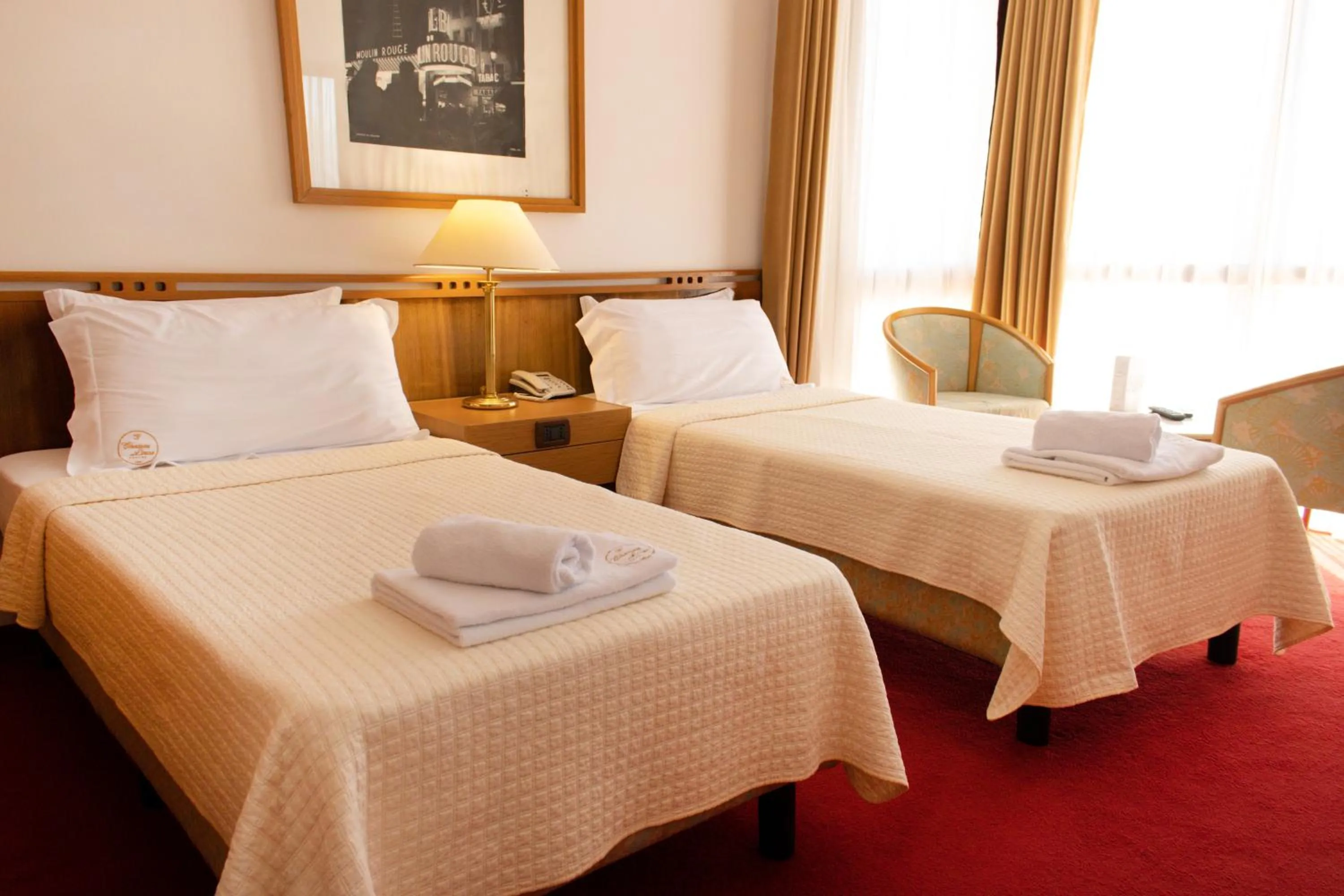 Bedroom, Bed in Chateau Linza Resort