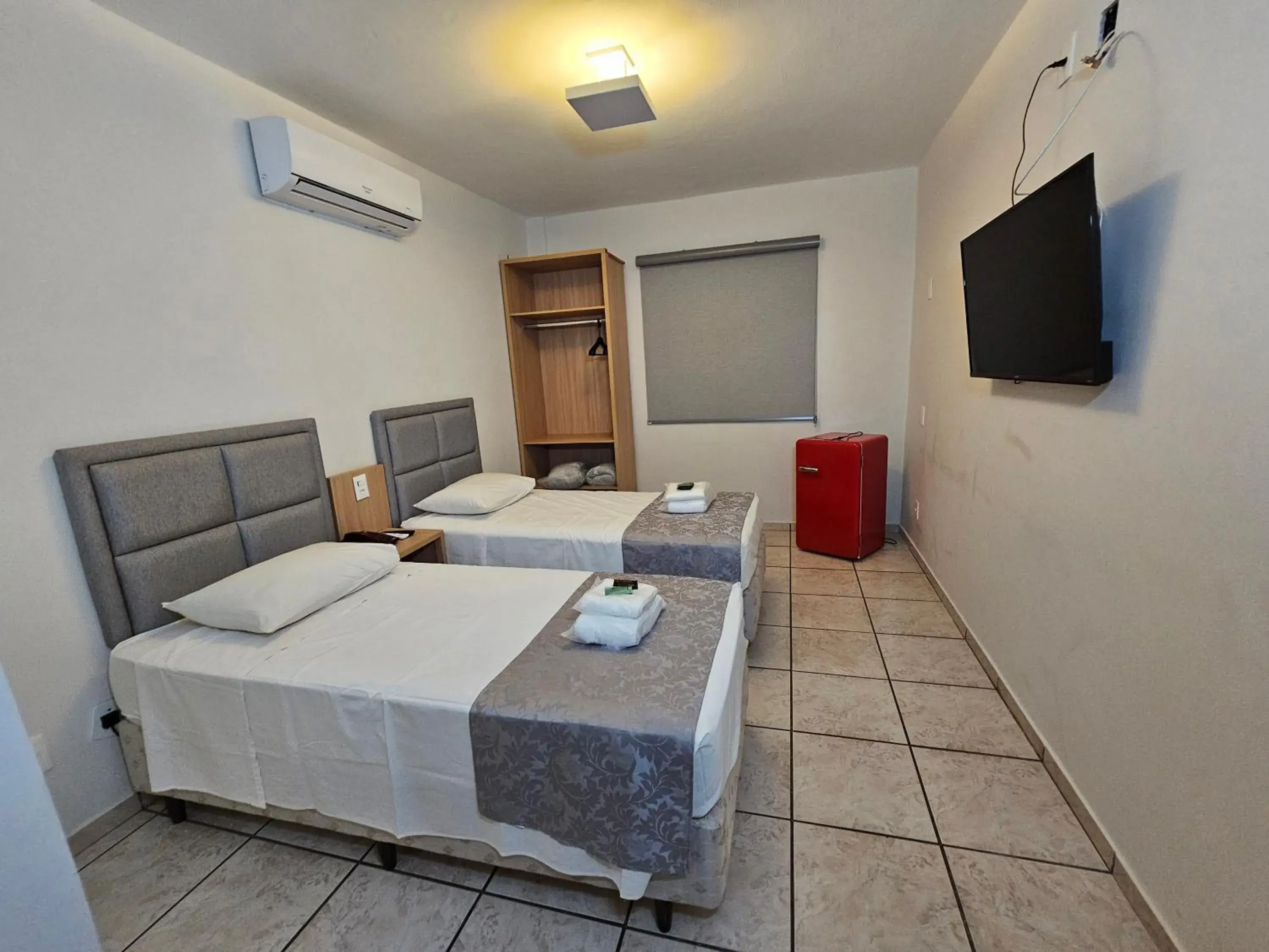 Standard Double Room - single occupancy in Optimum Plaza Hotel Standard Double Room - single occupancy in Optimum Plaza Hotel