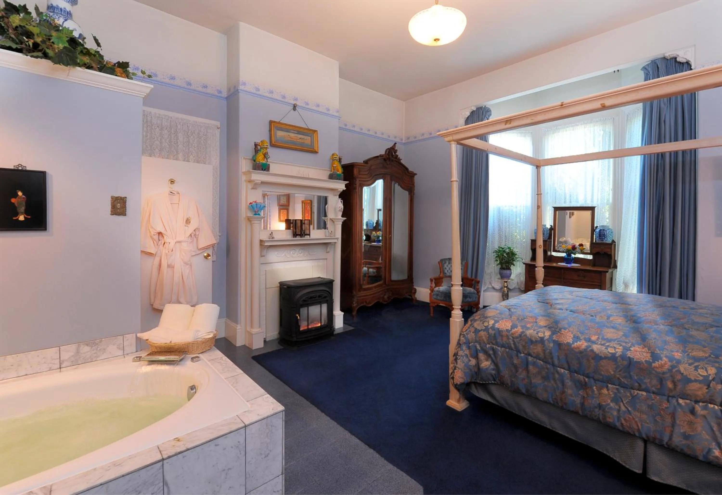 Photo of the whole room in Inn San Francisco