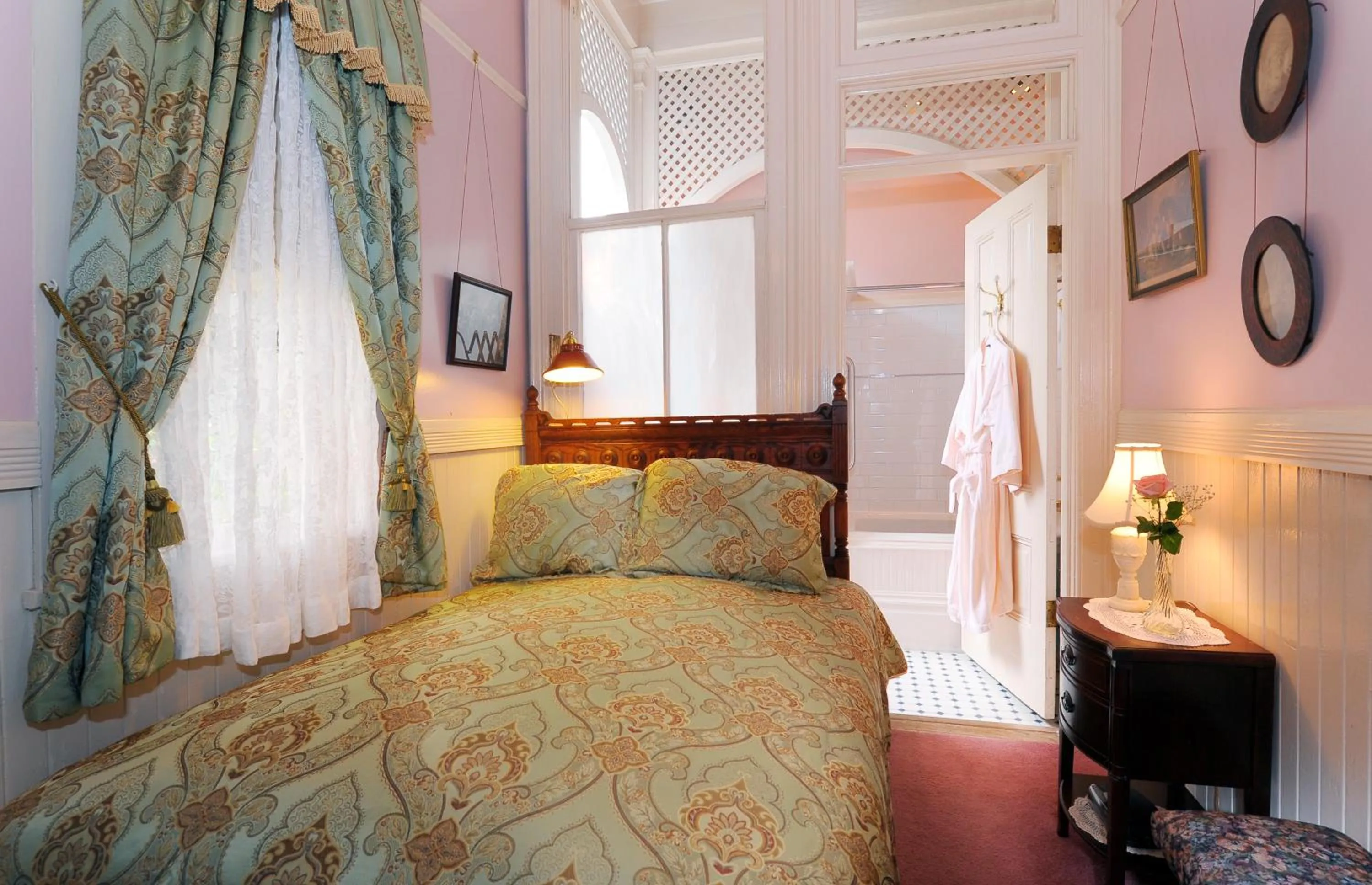 Bed in Inn San Francisco