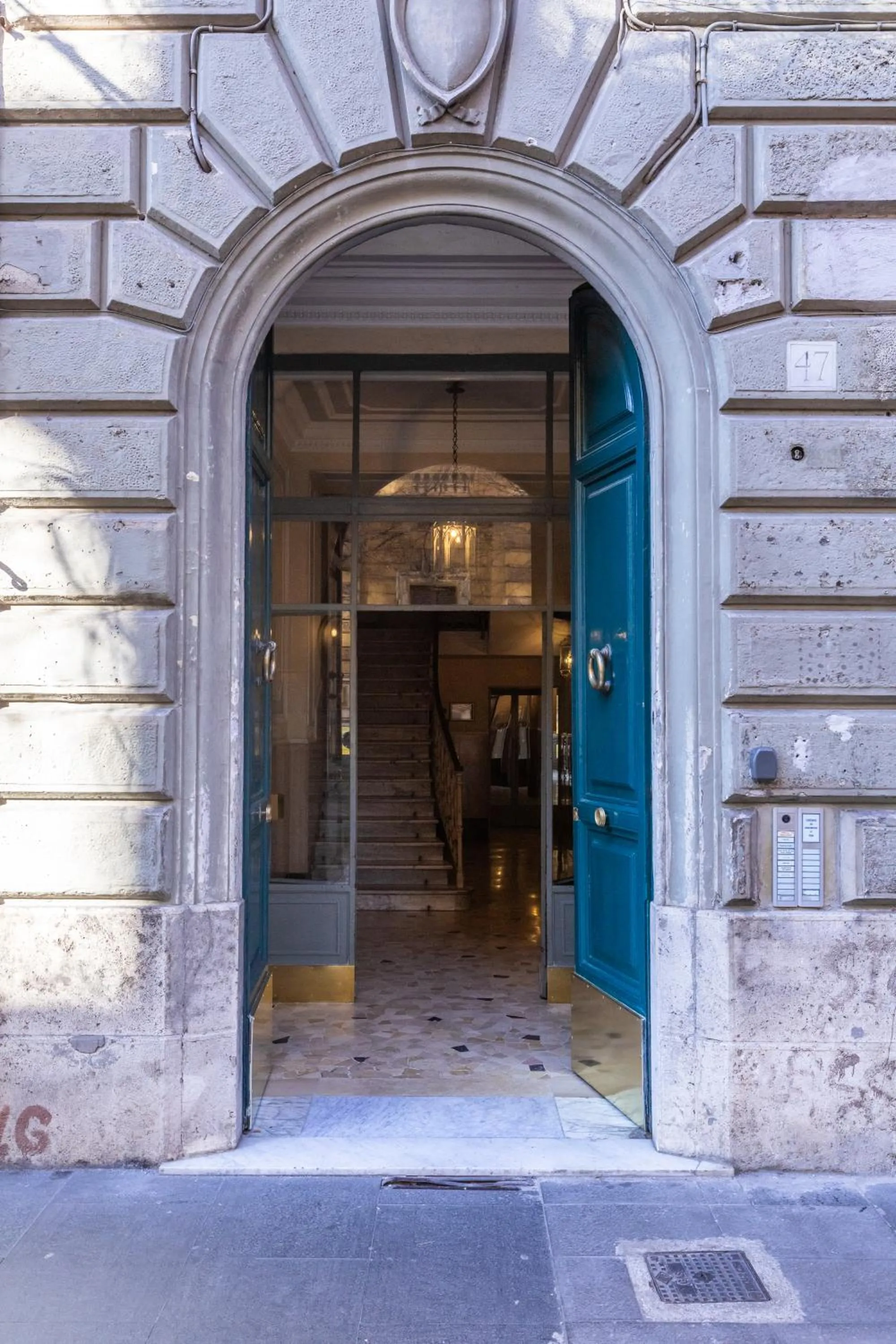 Facade/entrance in Veneto Suite Roma