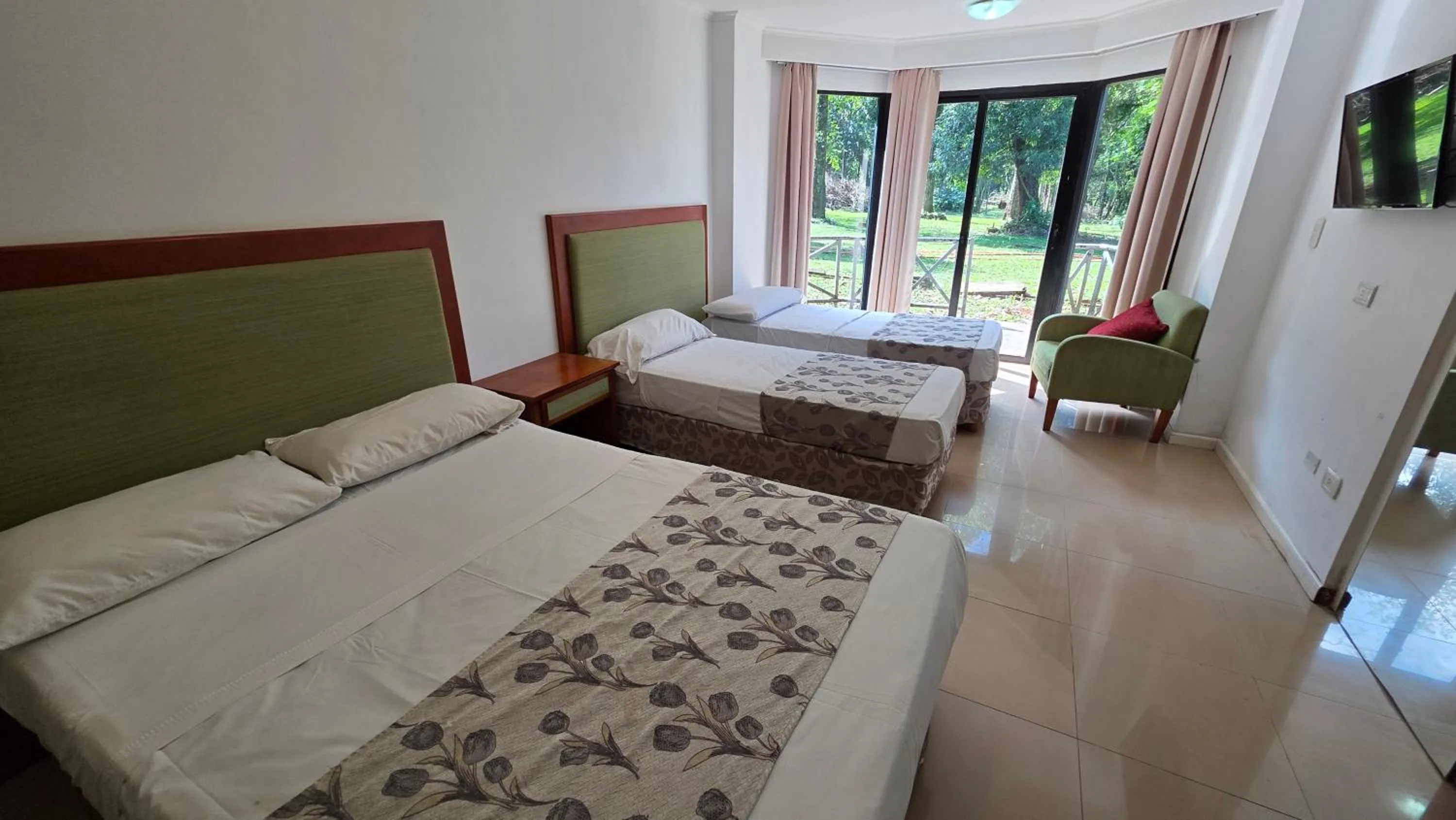 Bed in HOTEL TROPICAL IGUAZU