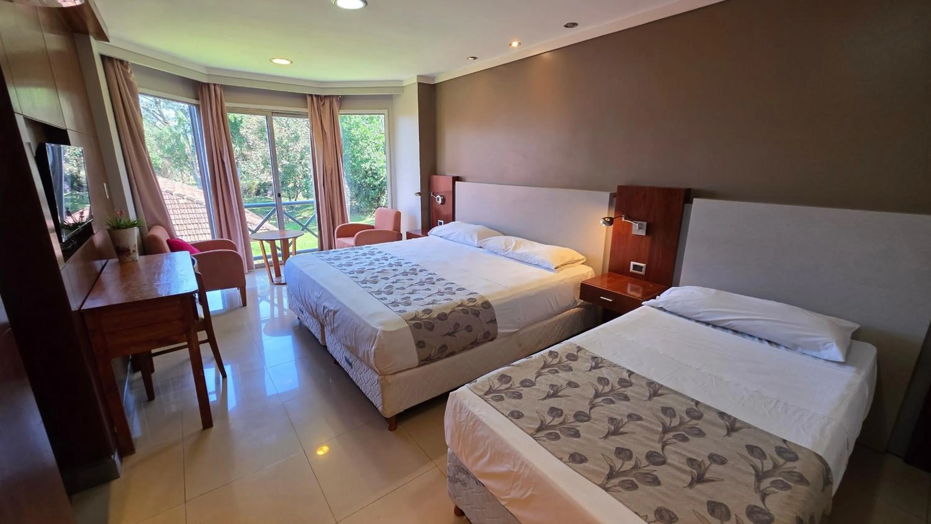 Bed in HOTEL TROPICAL IGUAZU