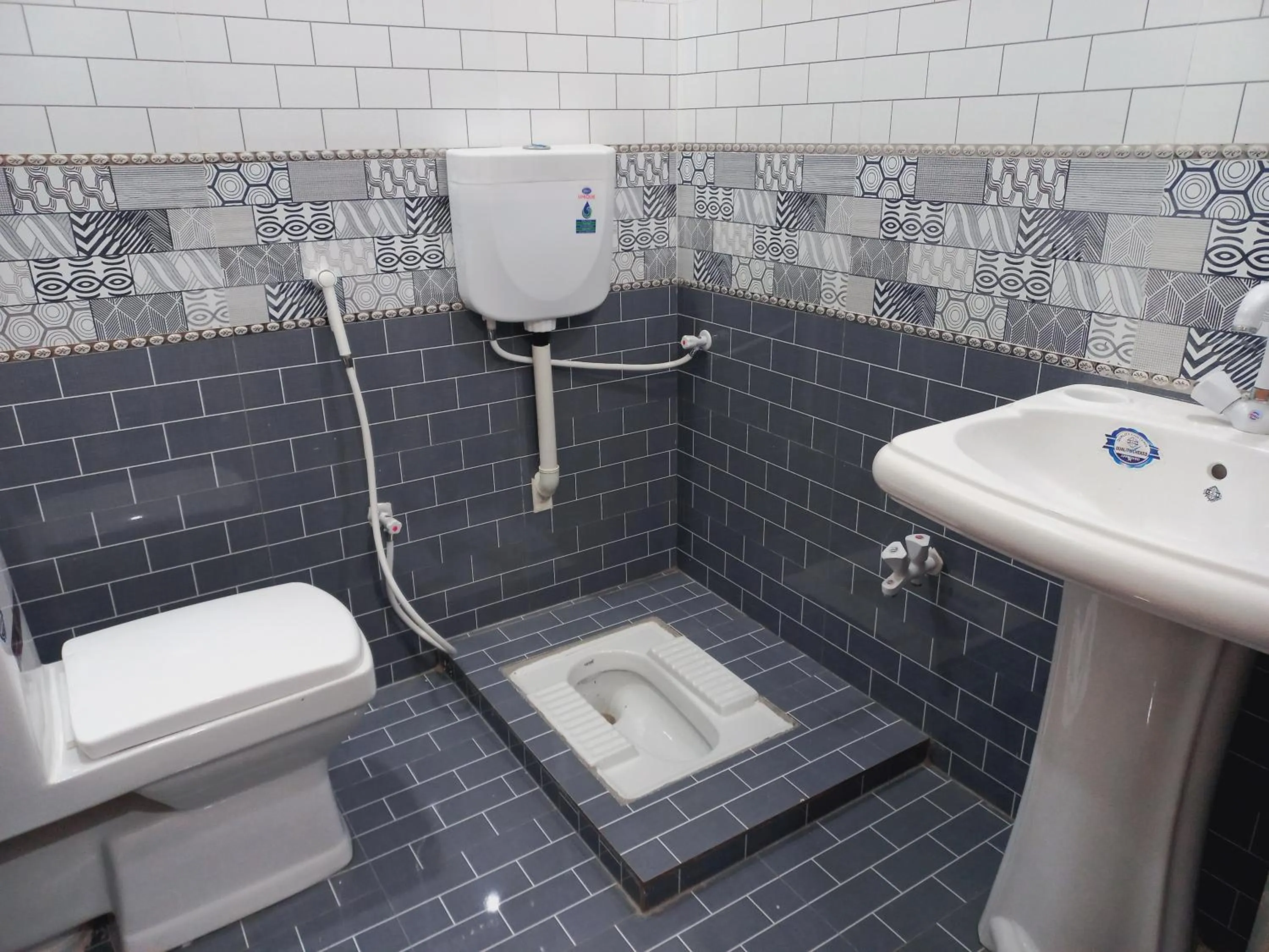 Rose Palace Guest House