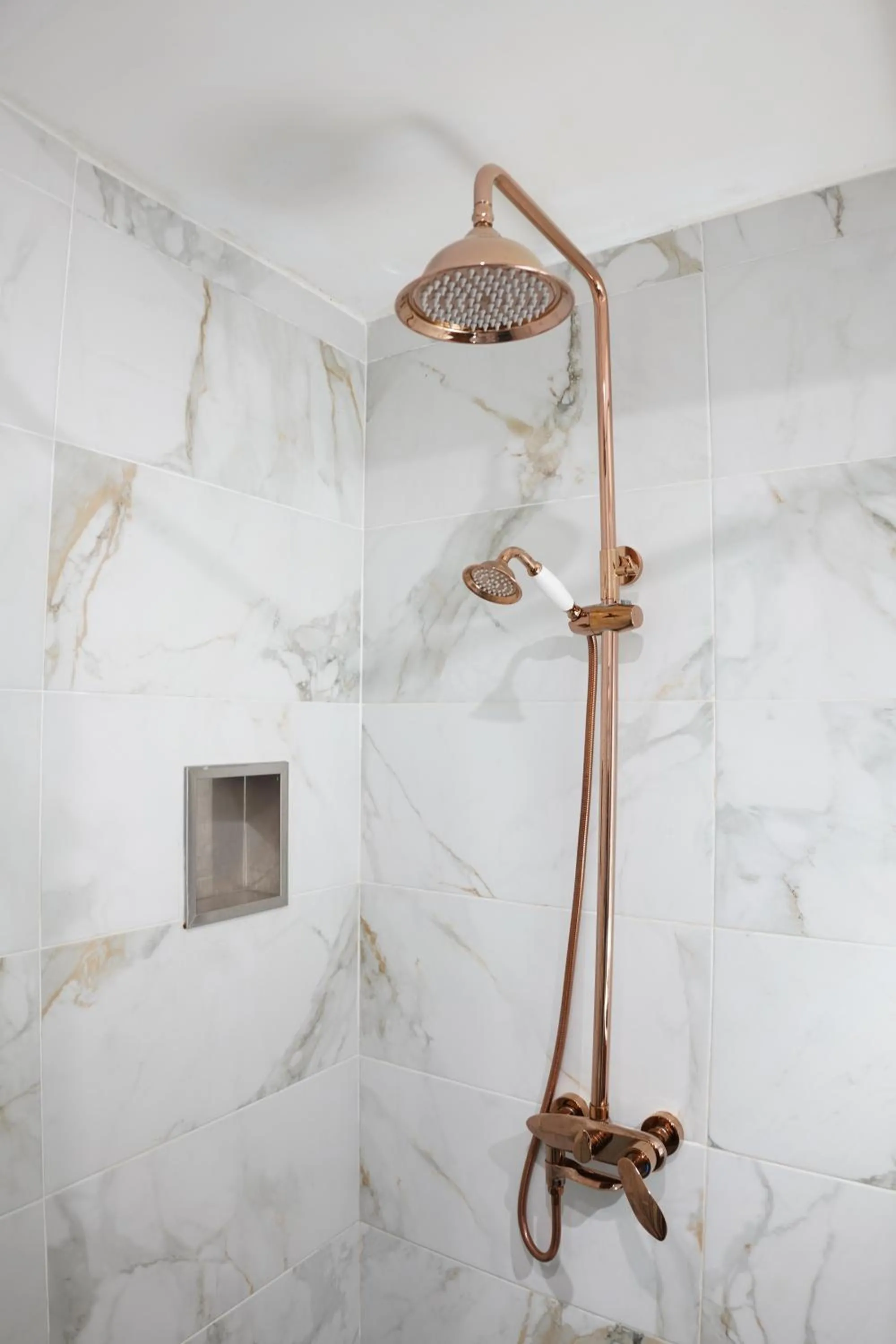 Shower in Phuminh Hotel Riverside