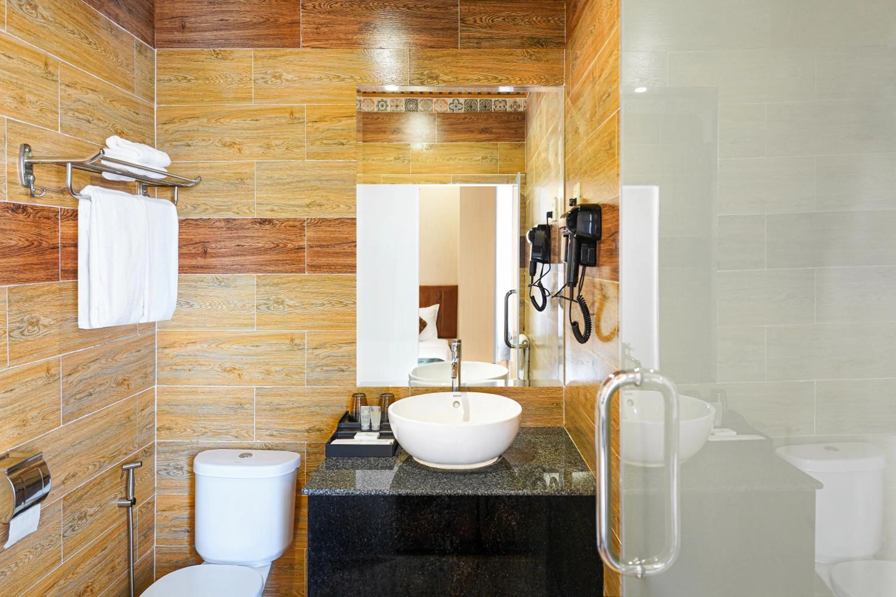 Shower in Phuminh Hotel Riverside