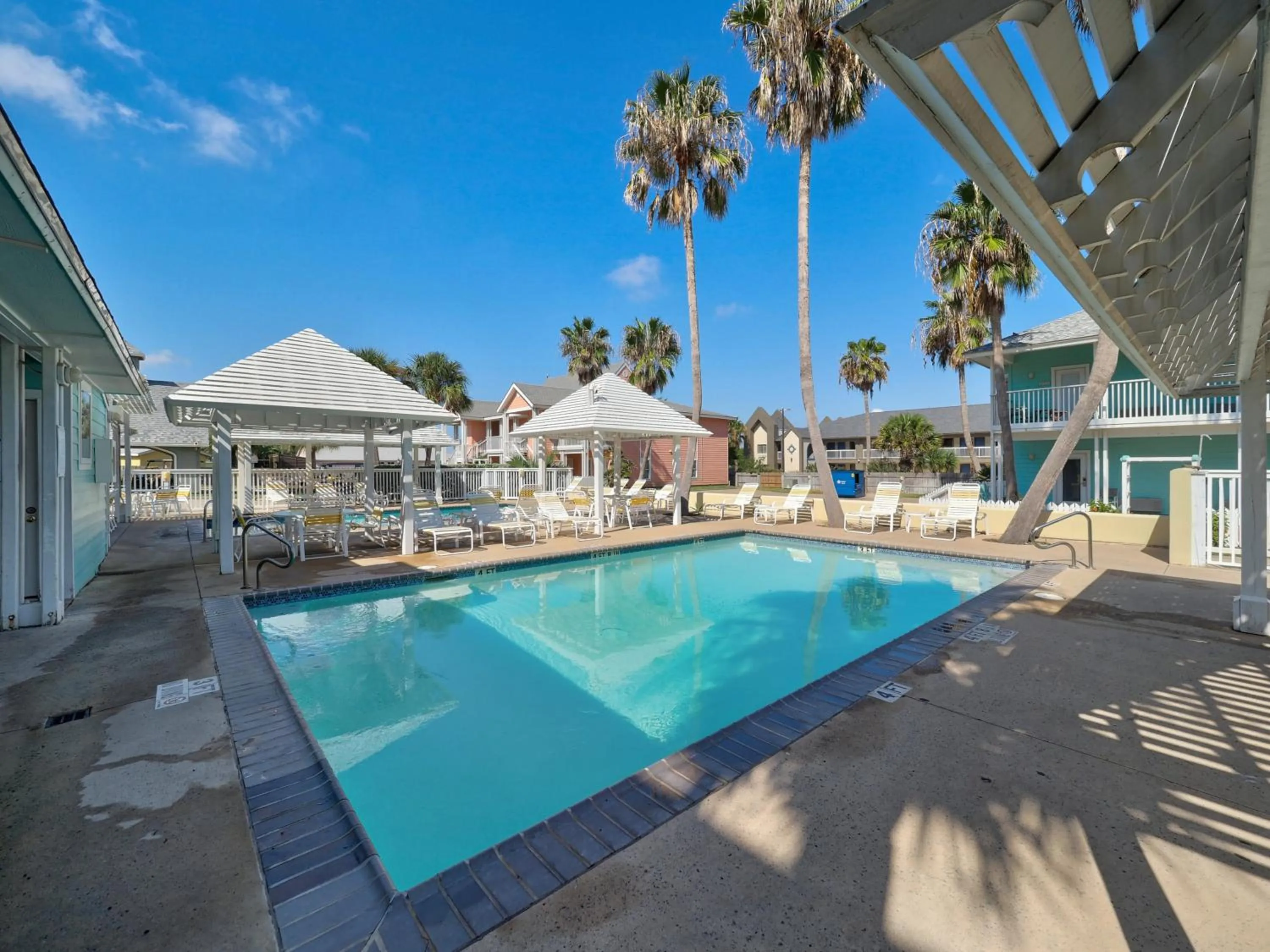 Pool view in Seashell Village Resort near the beach with kitchens