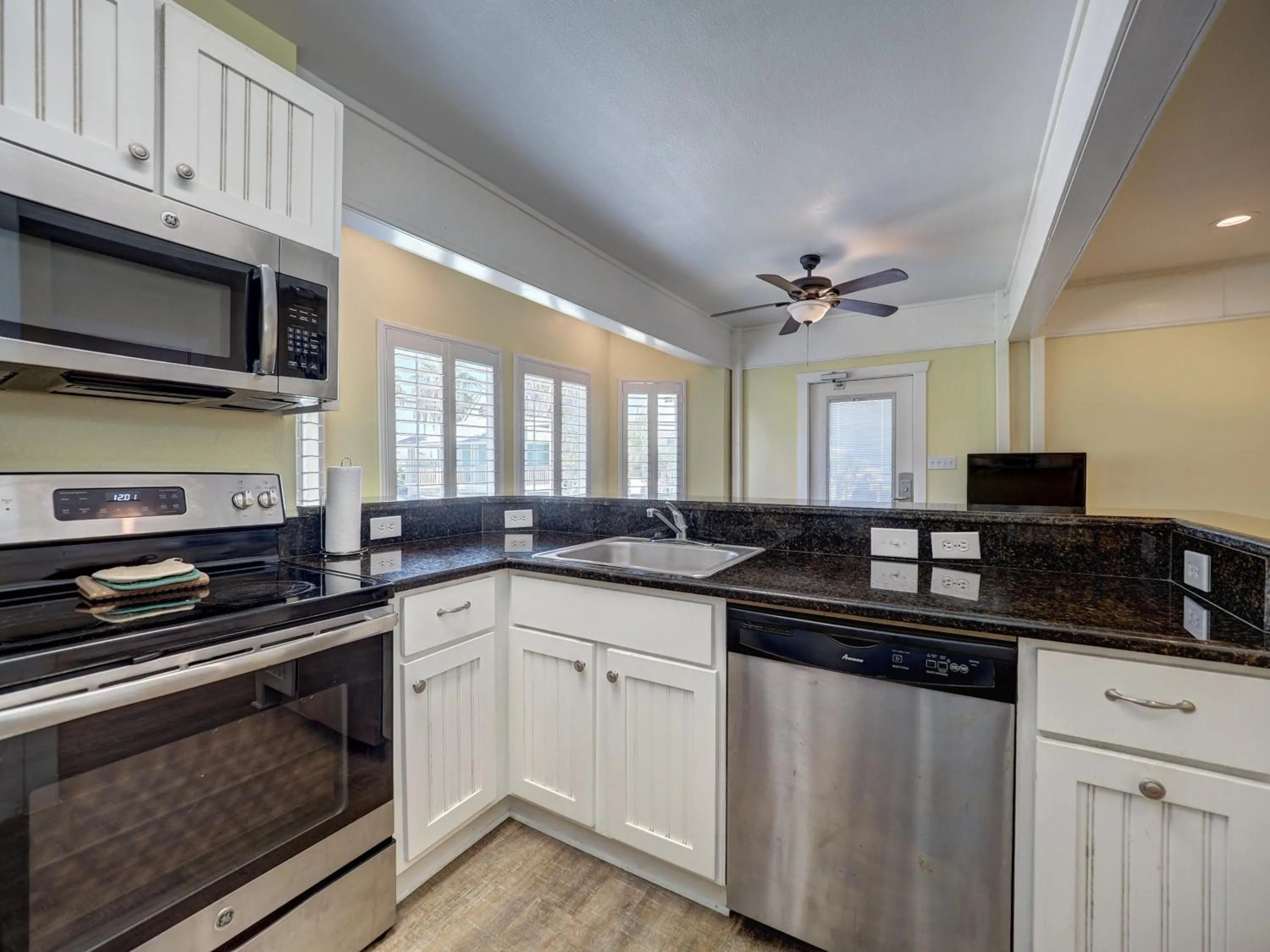 Kitchen or kitchenette in Seashell Village Resort near the beach with kitchens