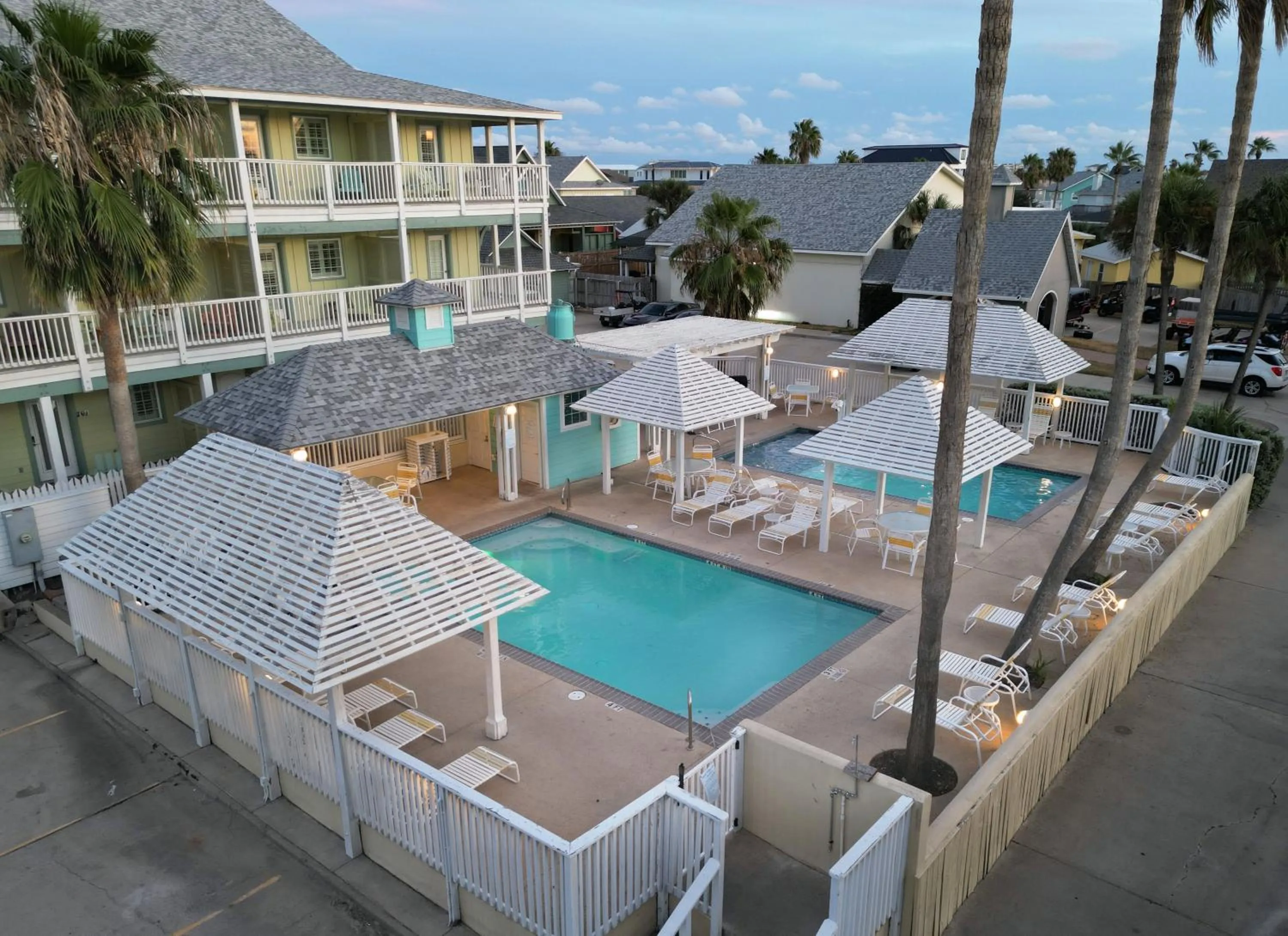 Swimming pool in Seashell Village Resort near the beach with kitchens