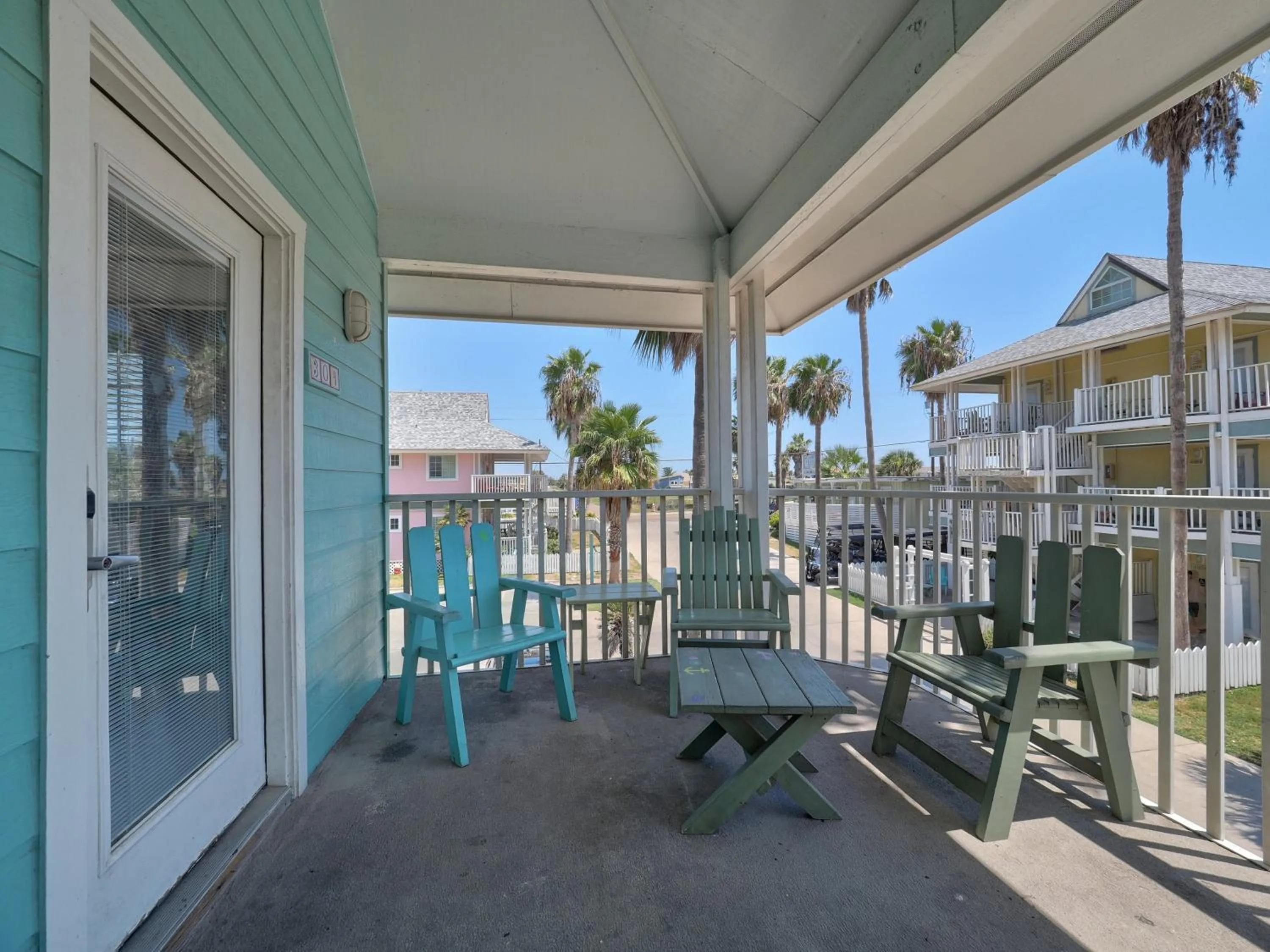 Patio in Seashell Village Resort near the beach with kitchens