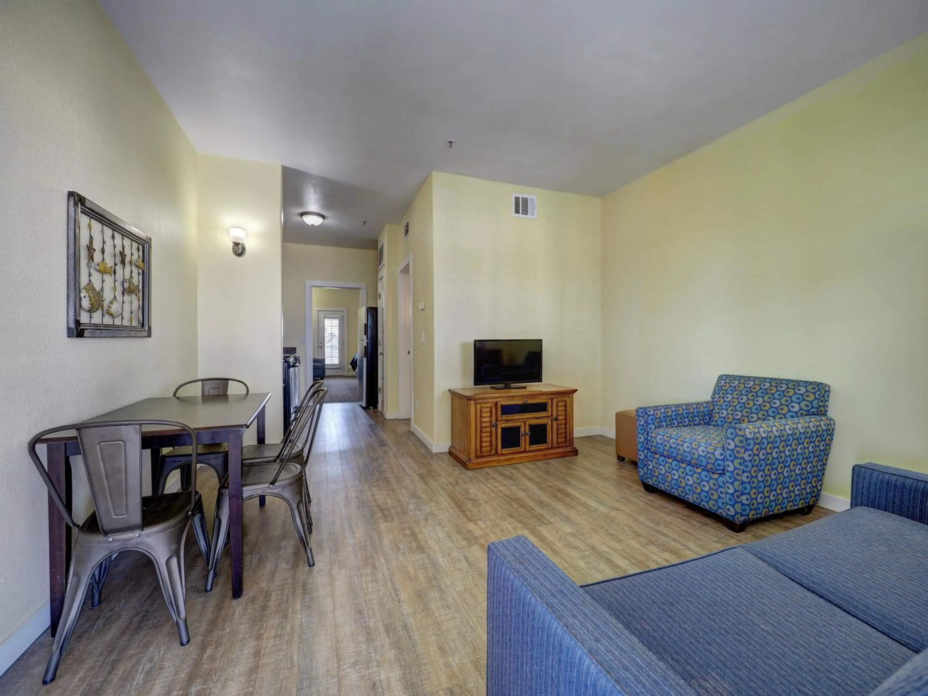 Living room in Seashell Village Resort near the beach with kitchens