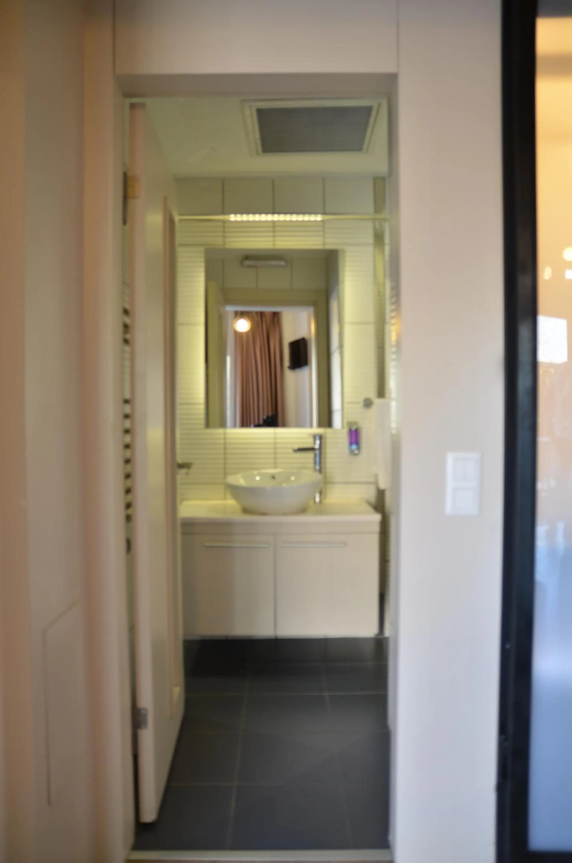 Bathroom in Miller Hotel