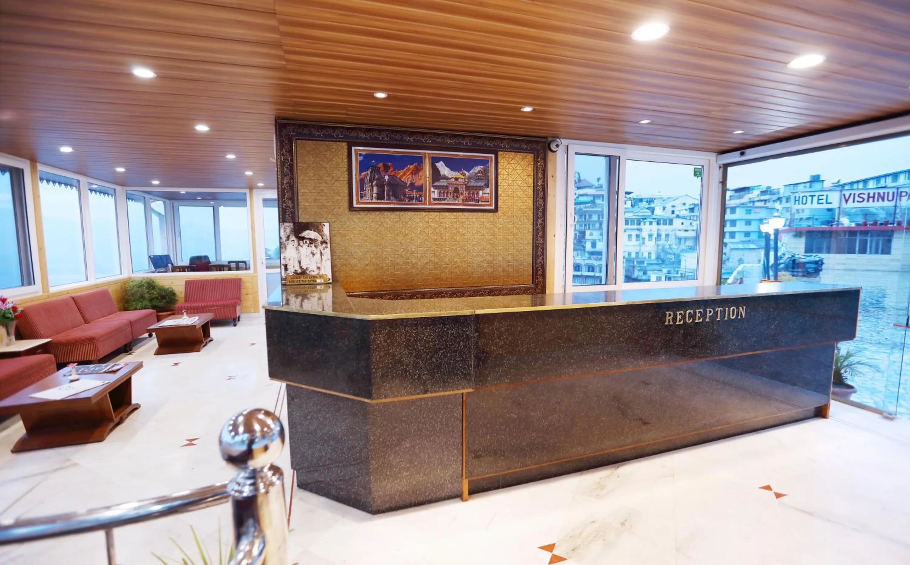 Lobby or reception in Hotel Vishnu Palace