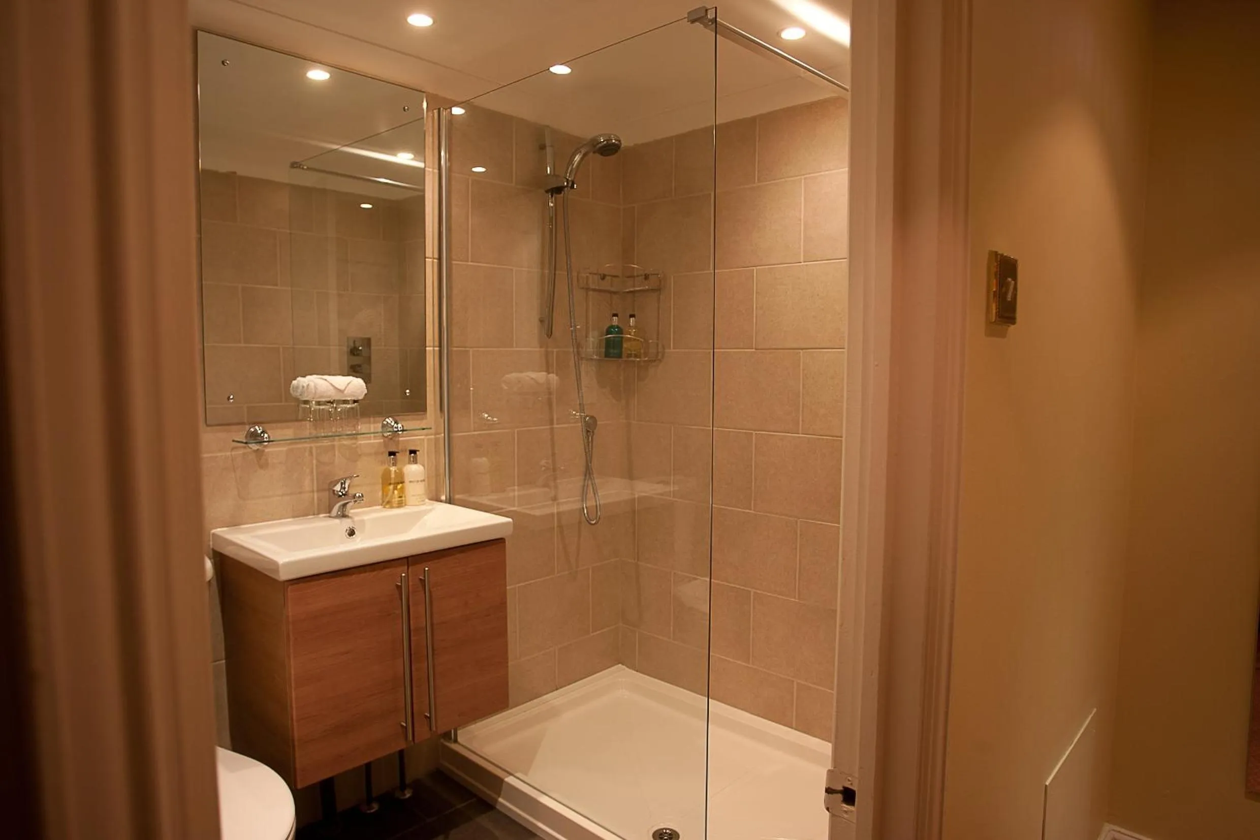 Bathroom in Stirrups Hotel