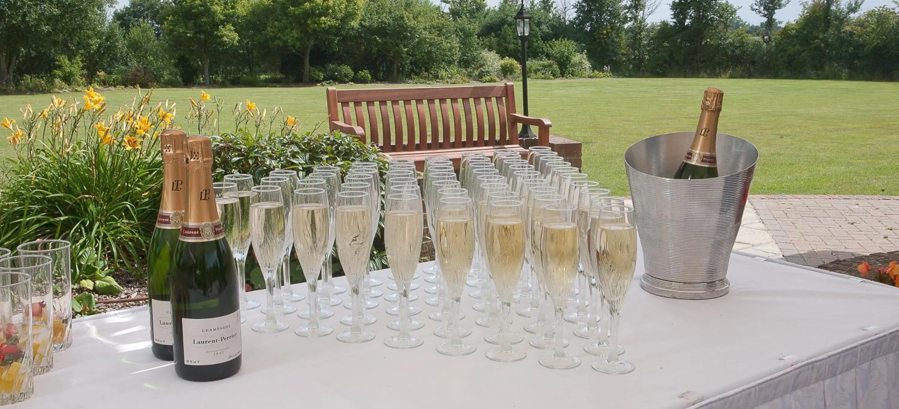 Property building in Stirrups Hotel