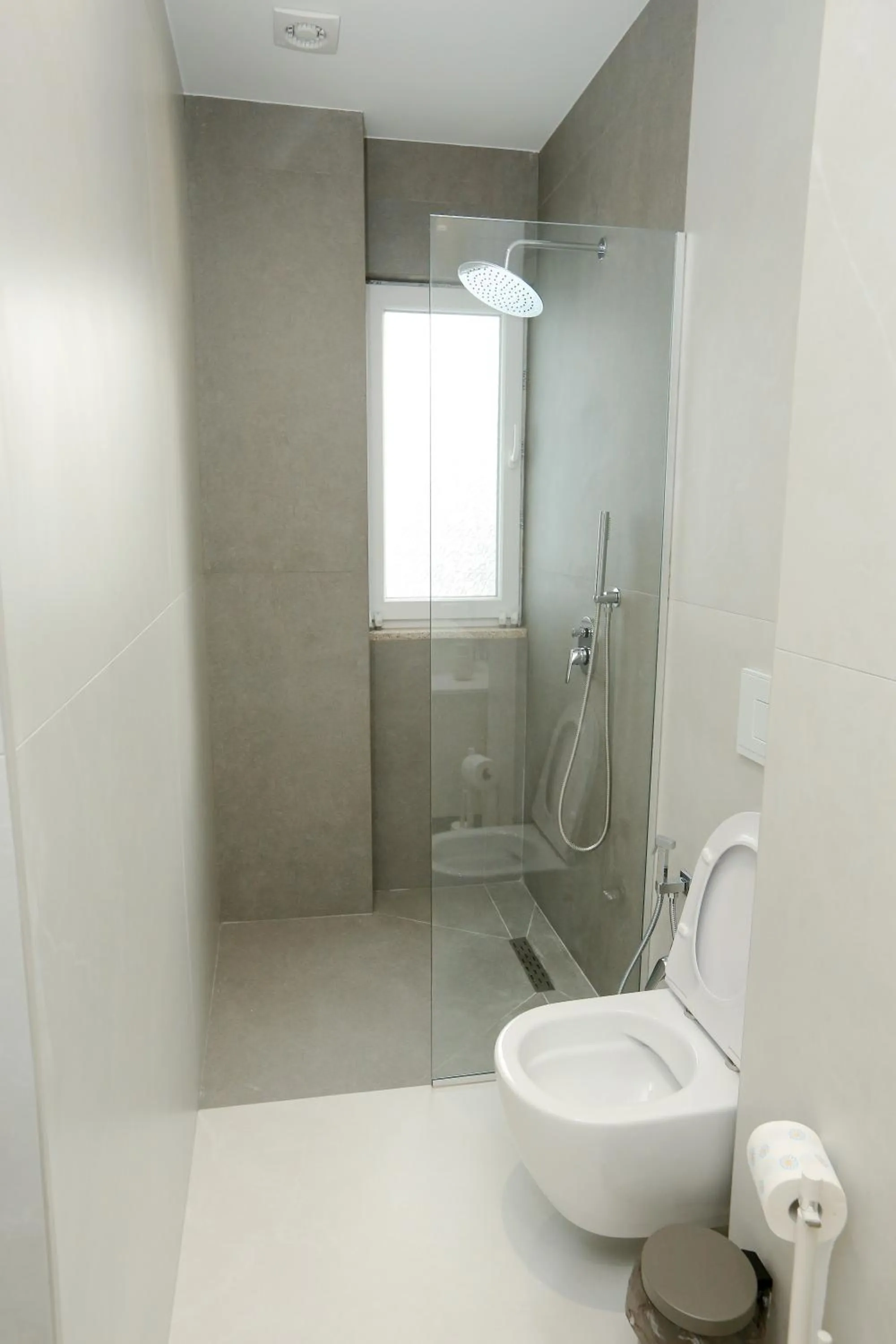 Shower in NÓS Luxury Rooms Shkoder