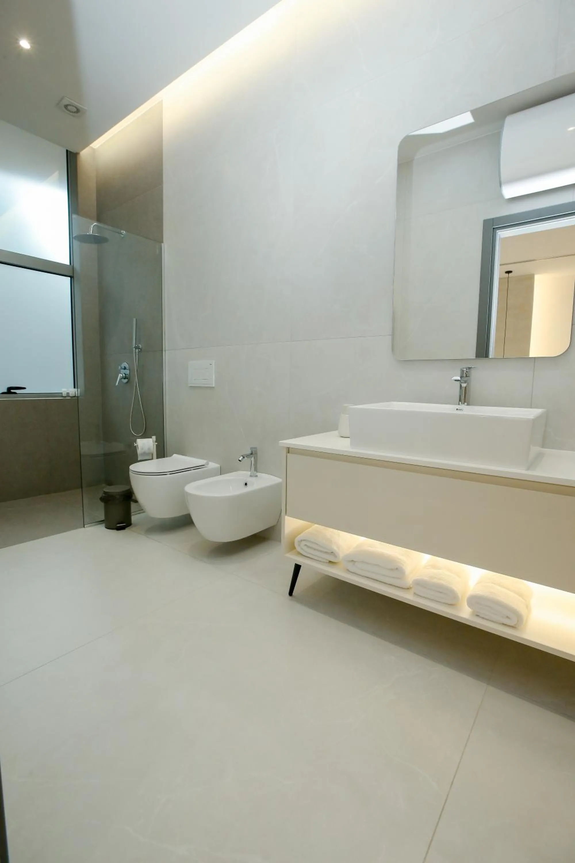 Toilet in NÓS Luxury Rooms Shkoder