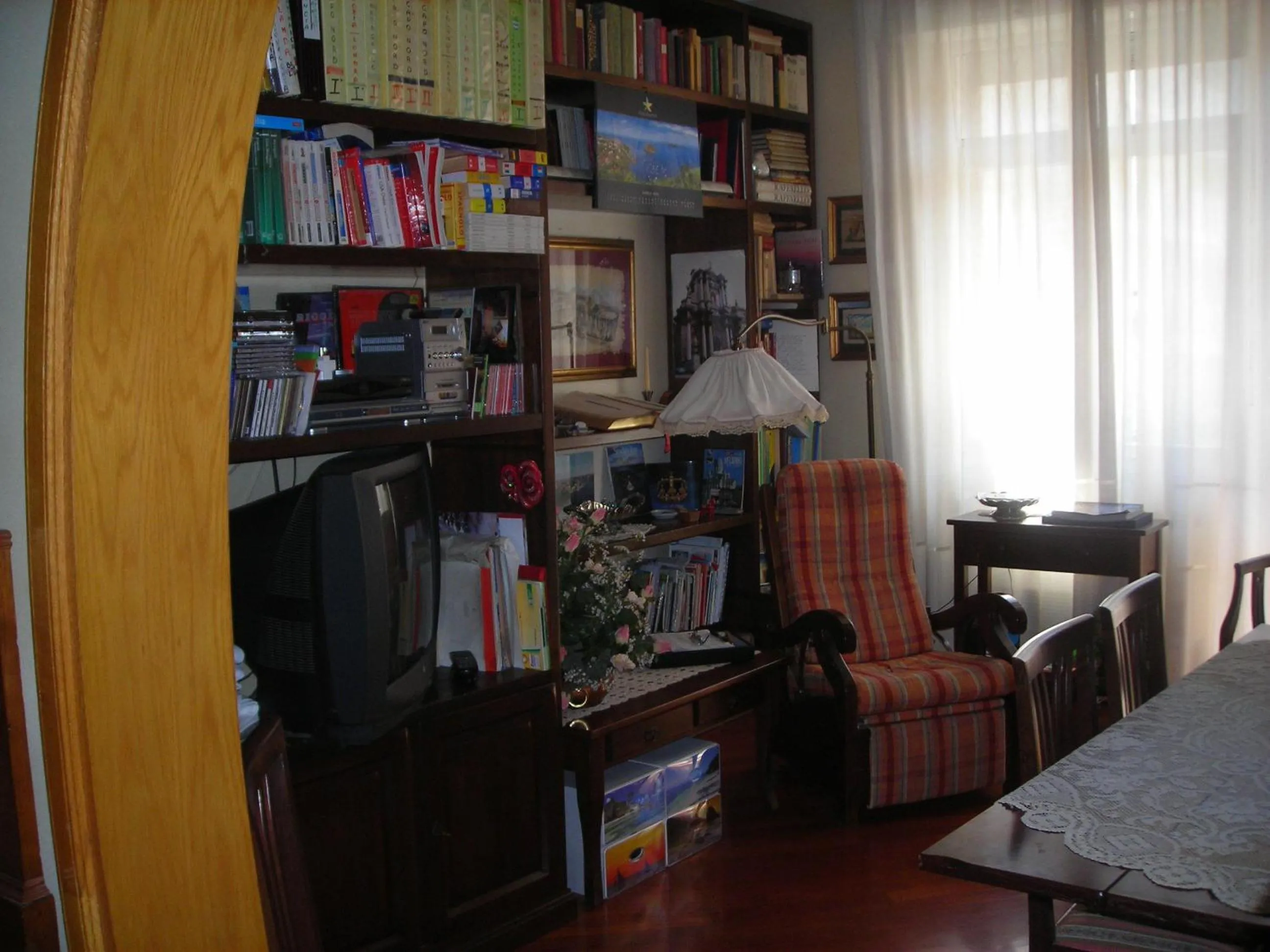 Library in B&B Gelone