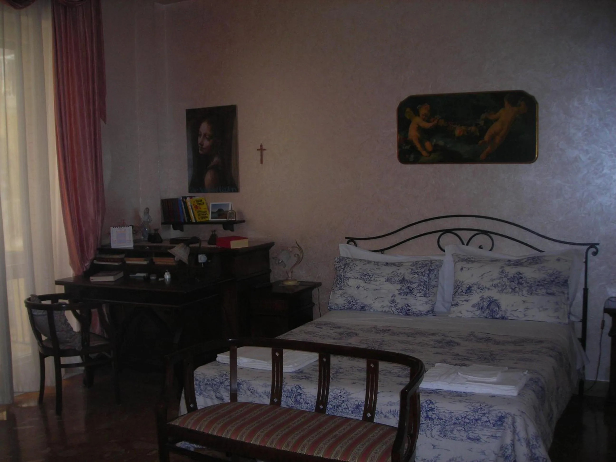 Photo of the whole room, Bed in B&B Gelone