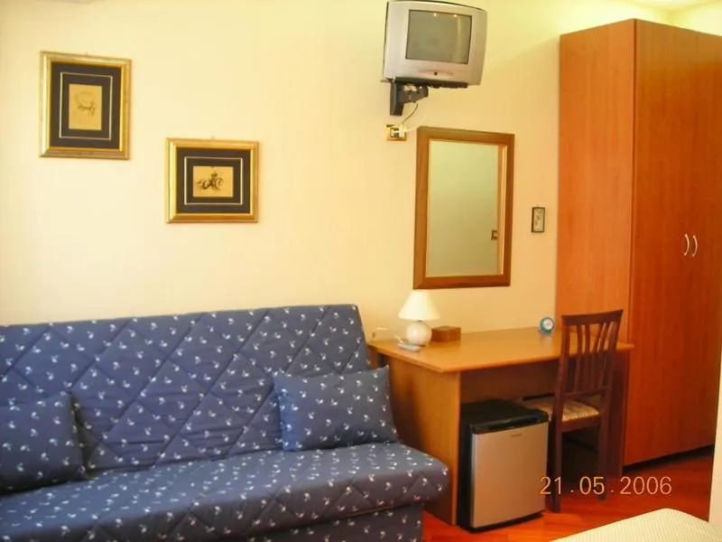 Photo of the whole room in B&B Gelone