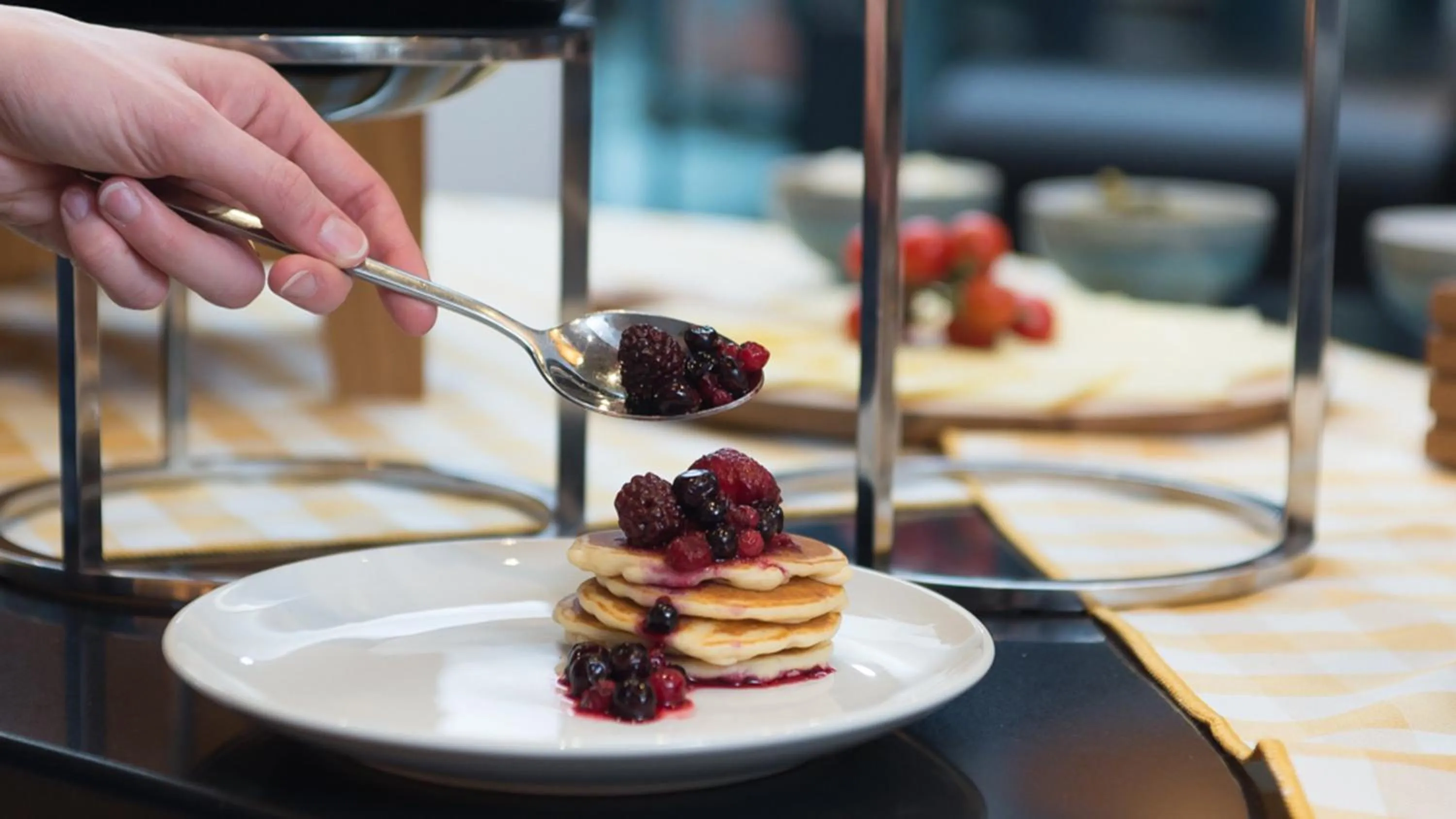 Breakfast in Staybridge Suites London-Vauxhall by IHG
