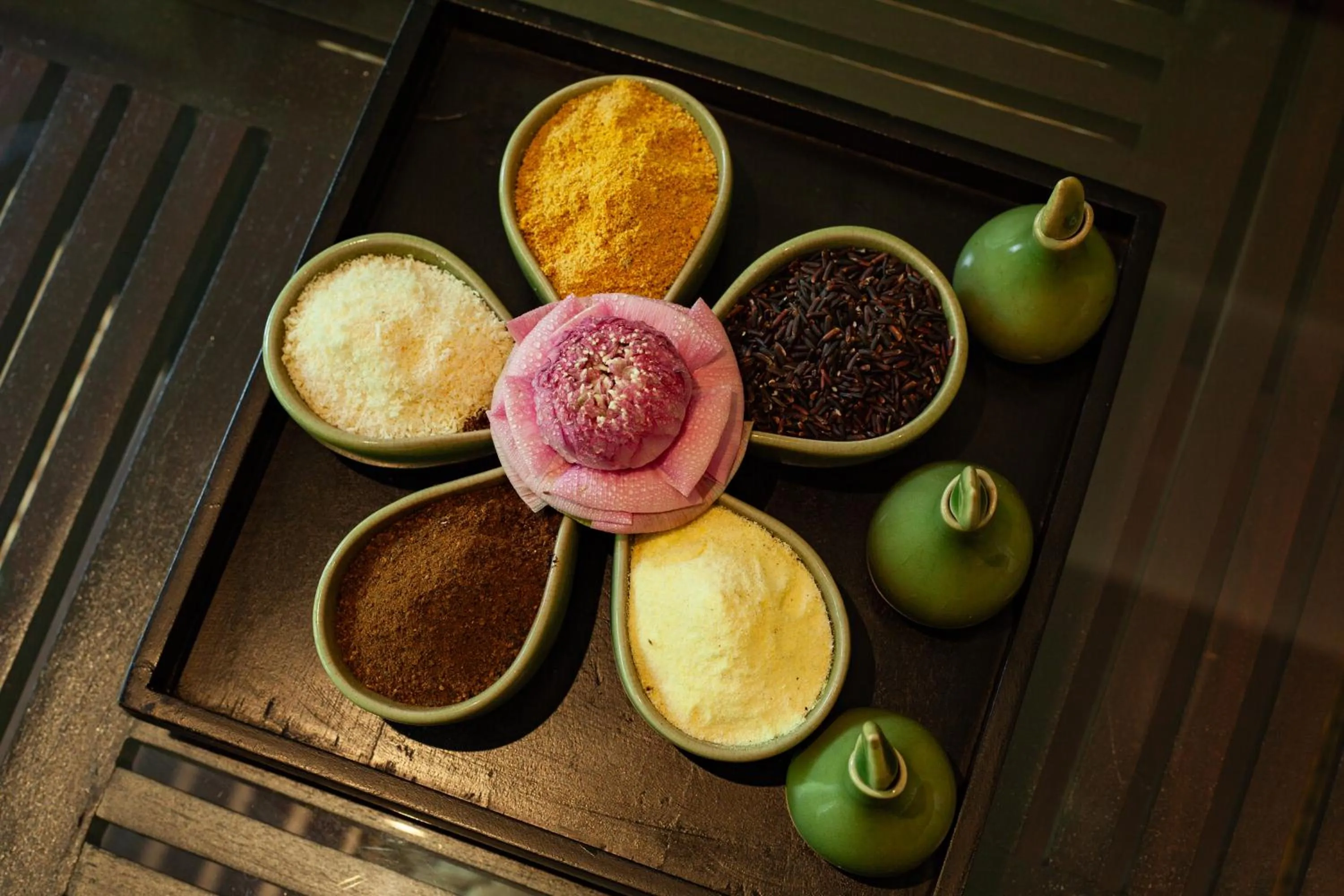 Massage in Lynnaya Urban River Resort