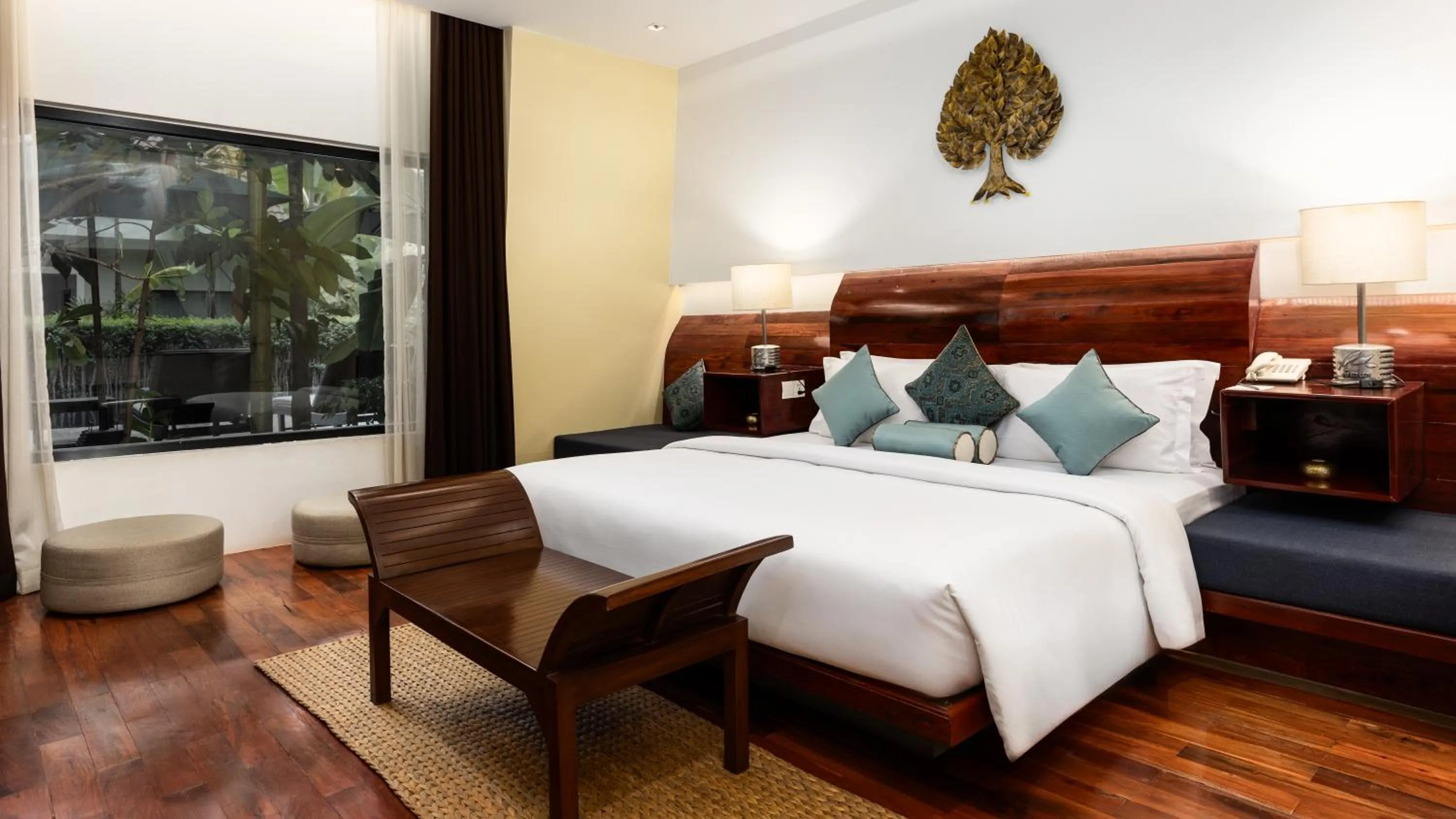 Bed in Lynnaya Urban River Resort