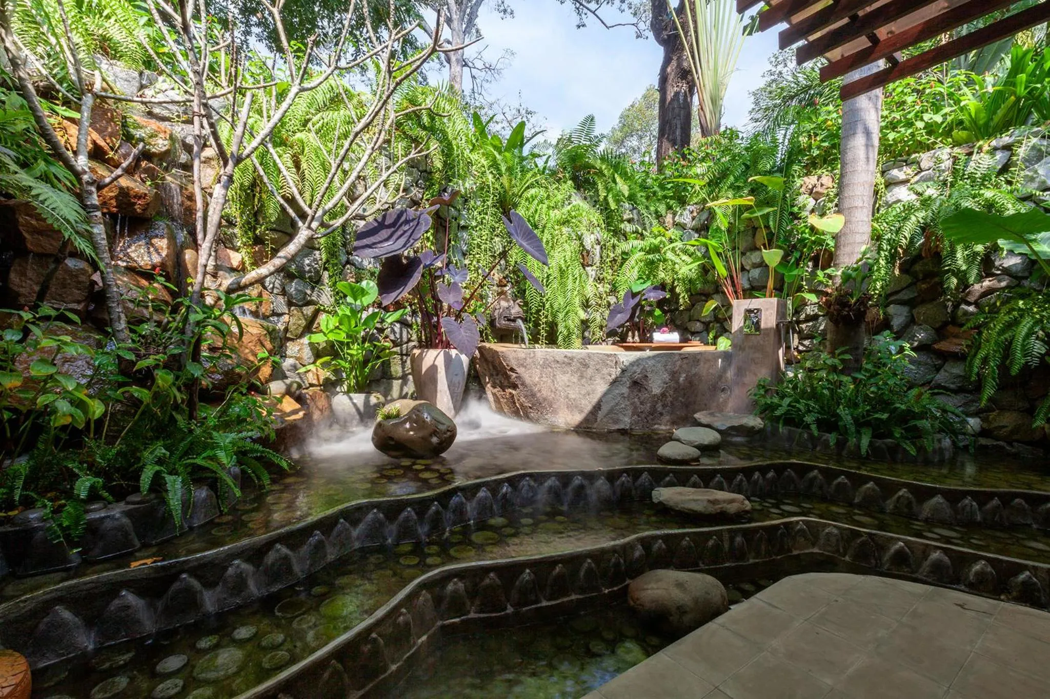Bathroom in Lynnaya Urban River Resort