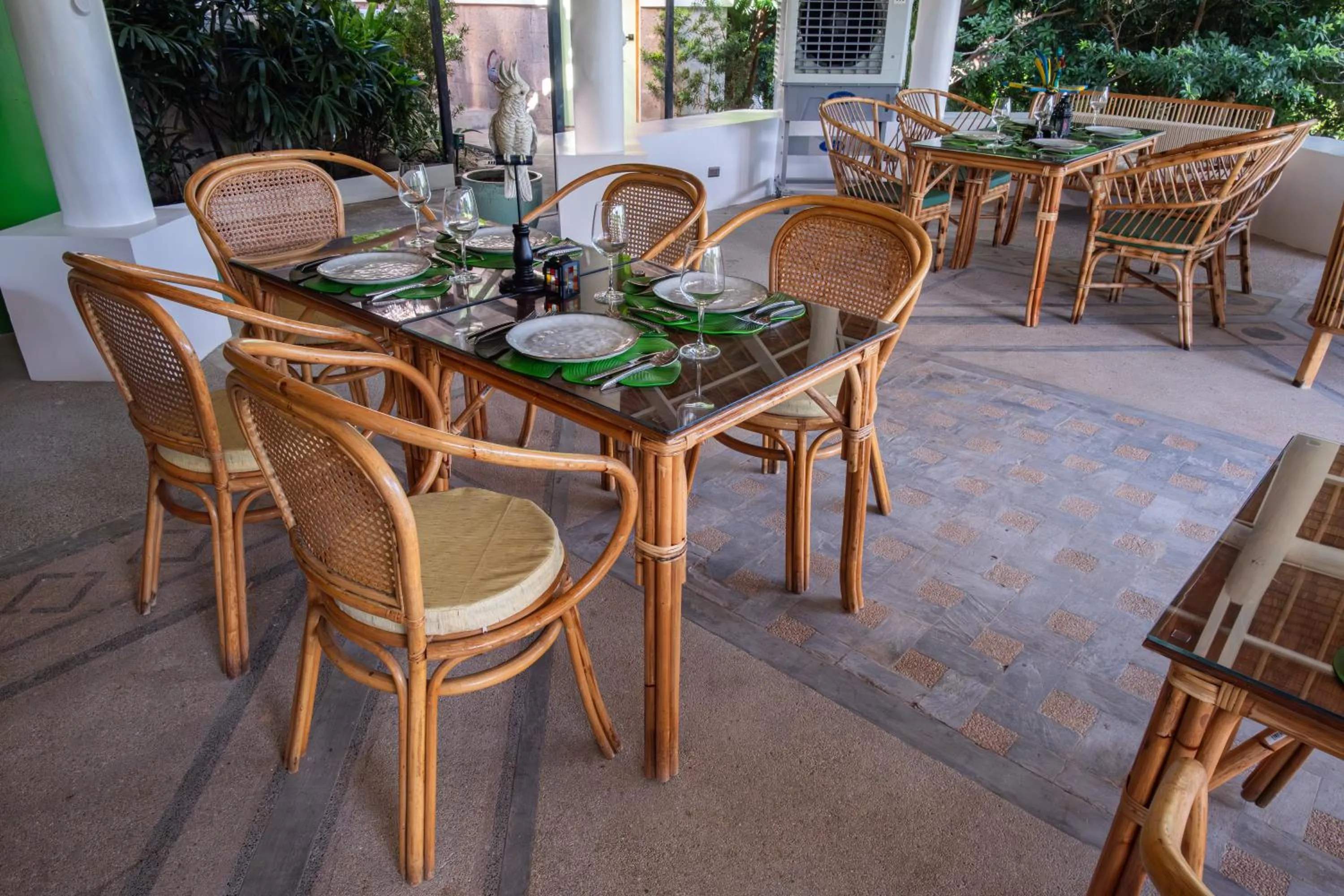 Restaurant/places to eat in Nawa Wellness