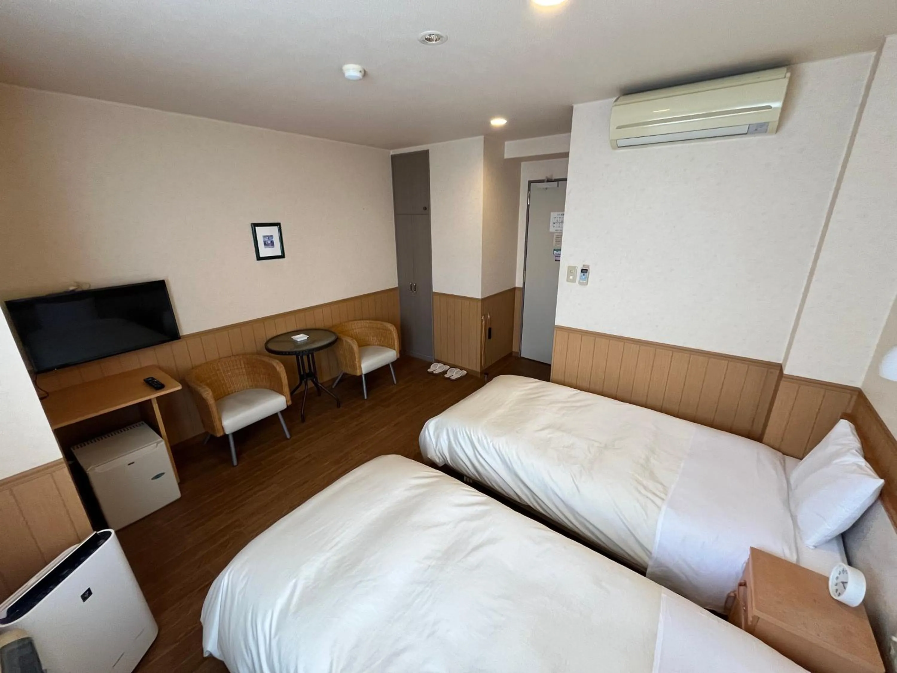 Bedroom, Bed in Lasting Hotel