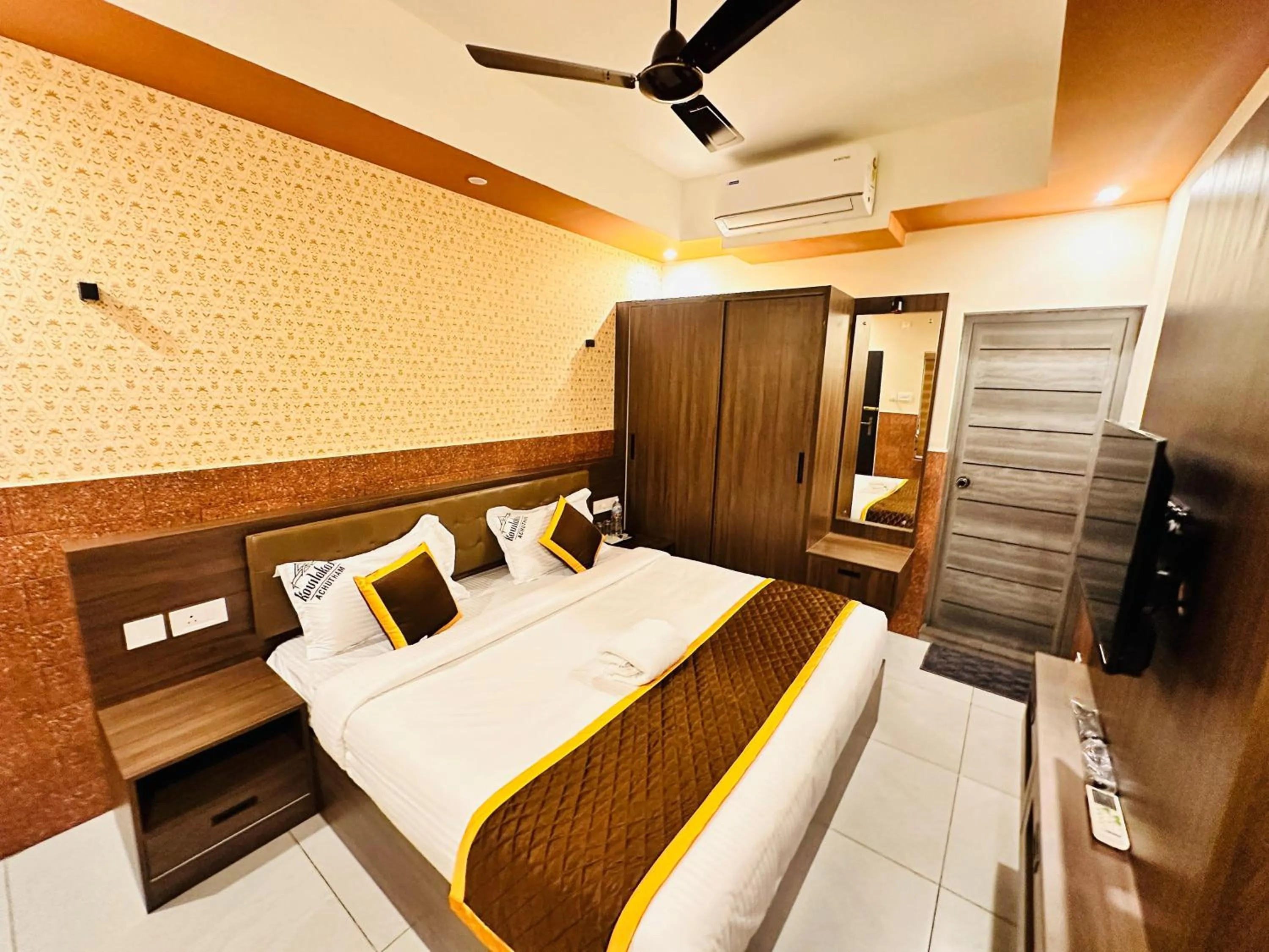 Bed in Kovilakam Achutham