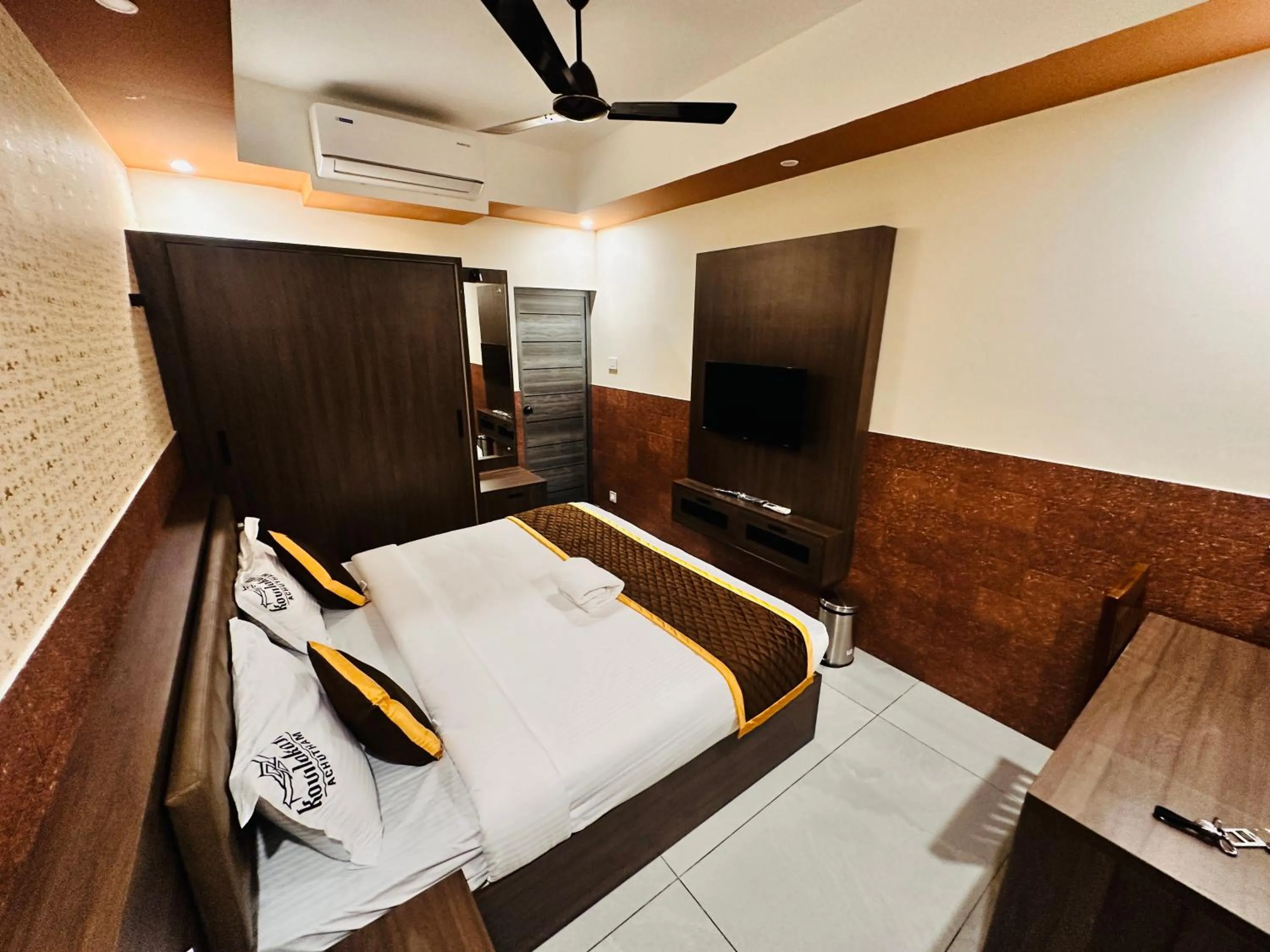 Bed in Kovilakam Achutham