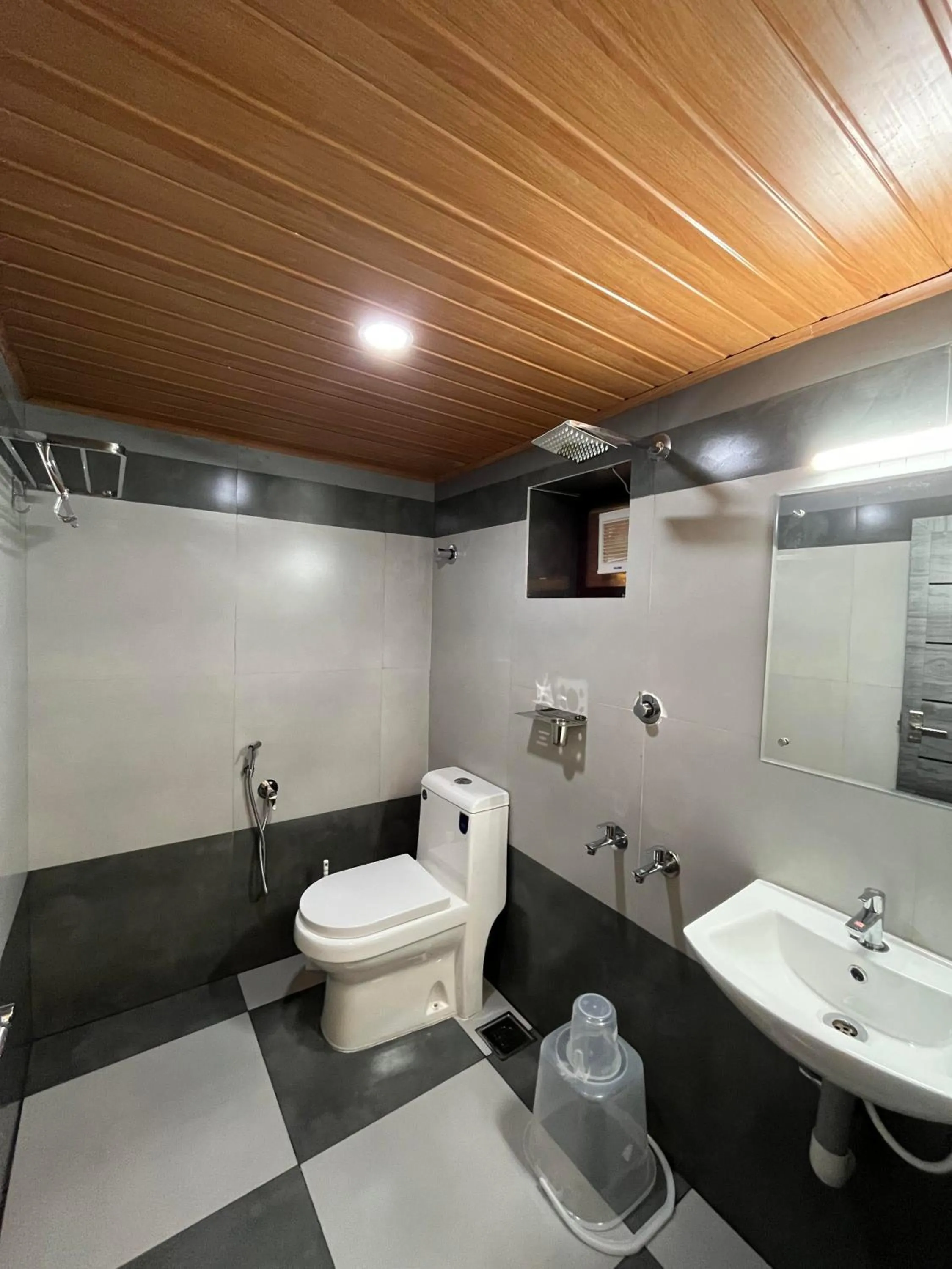 Bathroom in Kovilakam Achutham