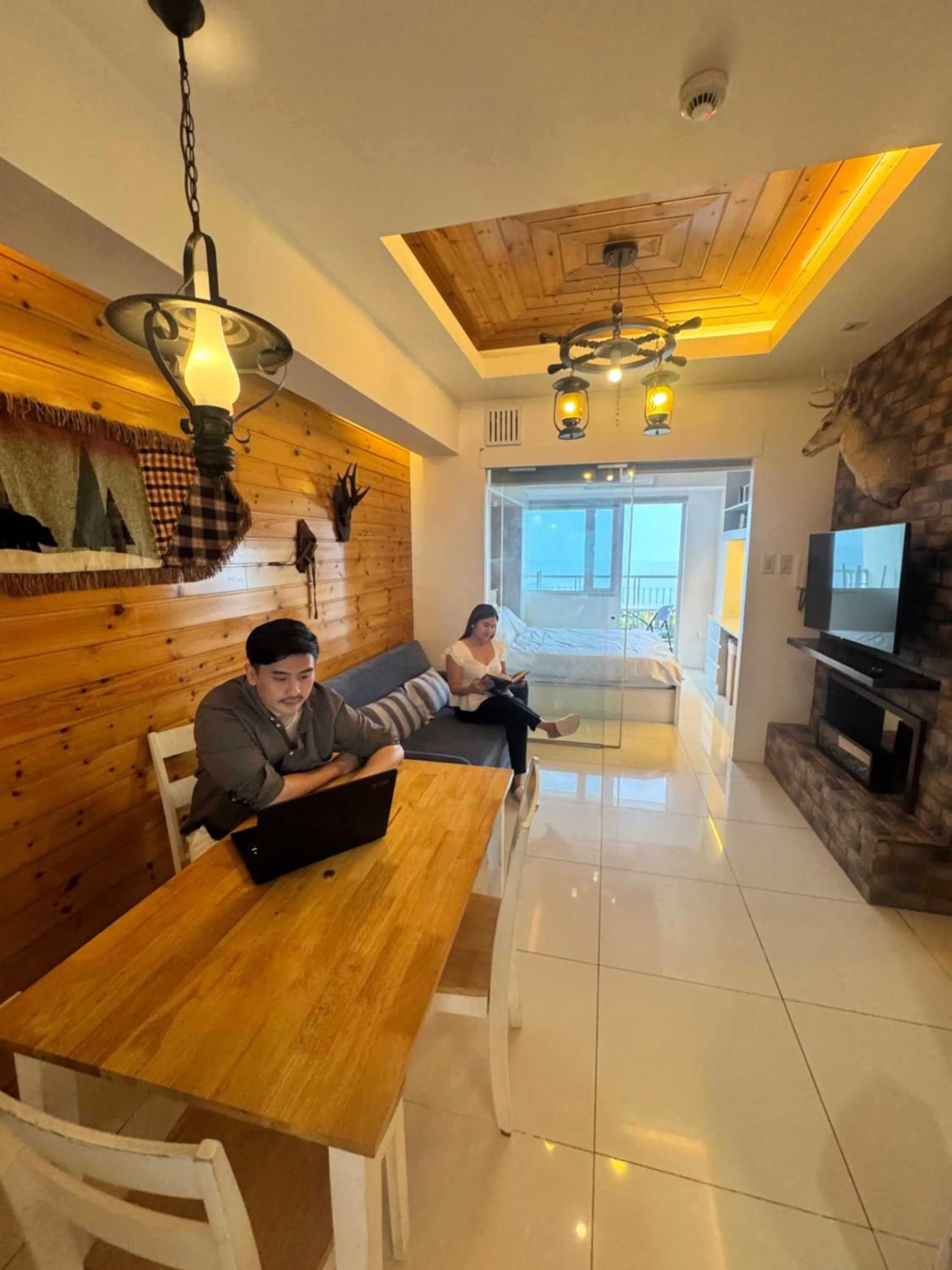 JT Tagaytay Suites