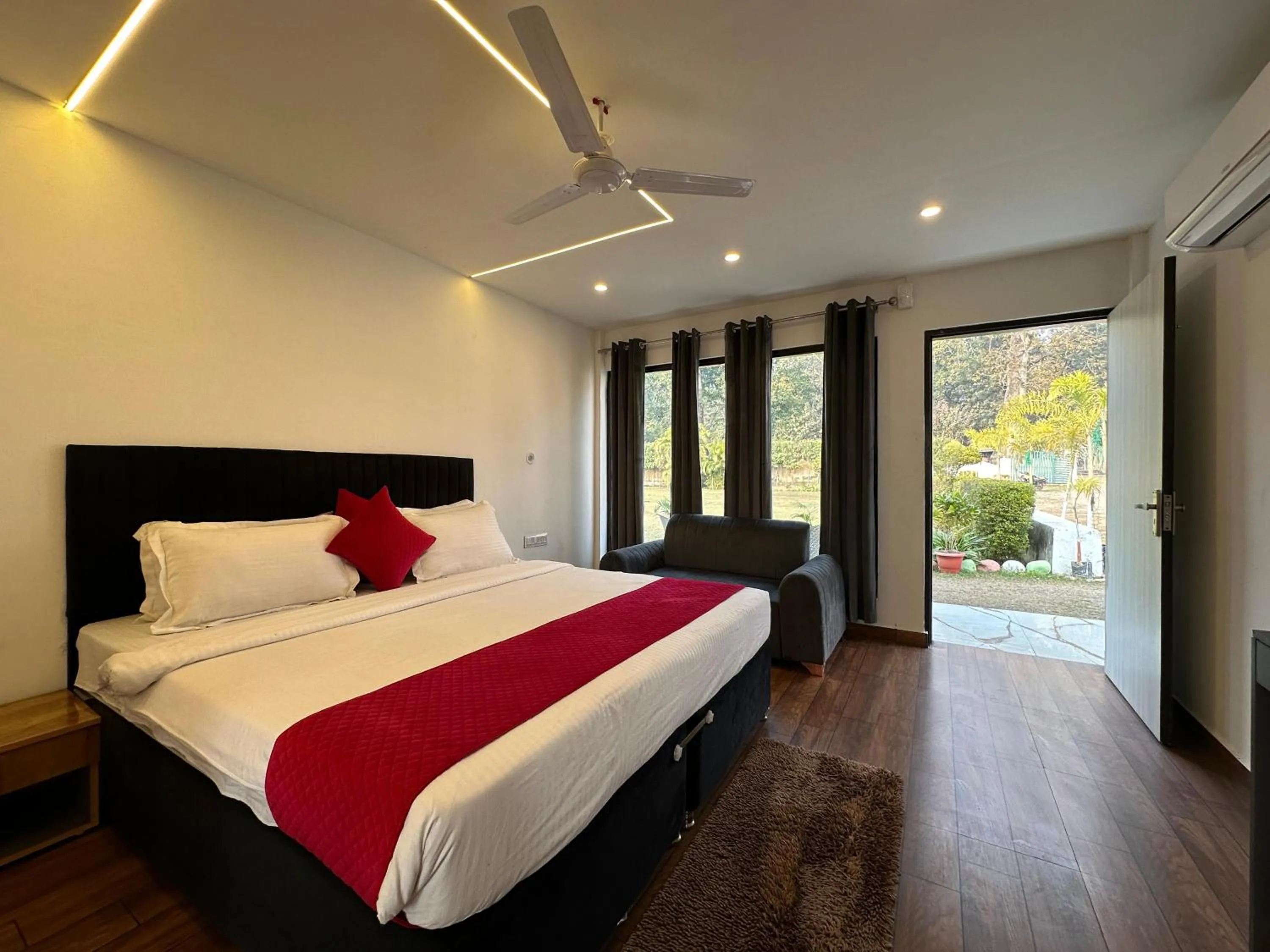 Bed in Six seasons resort