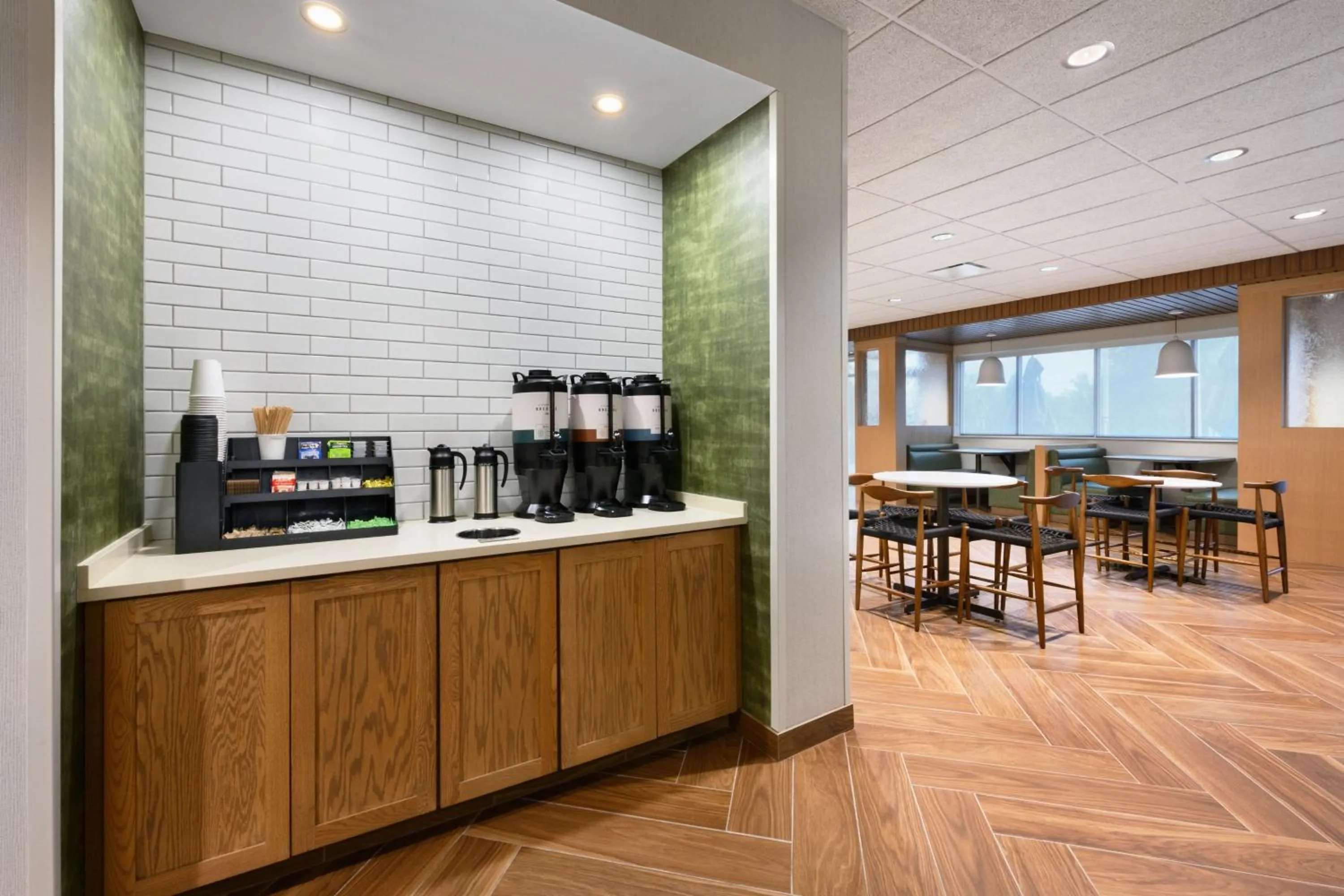 Lounge or bar in Fairfield by Marriott Inn & Suites Orlando at Millenia