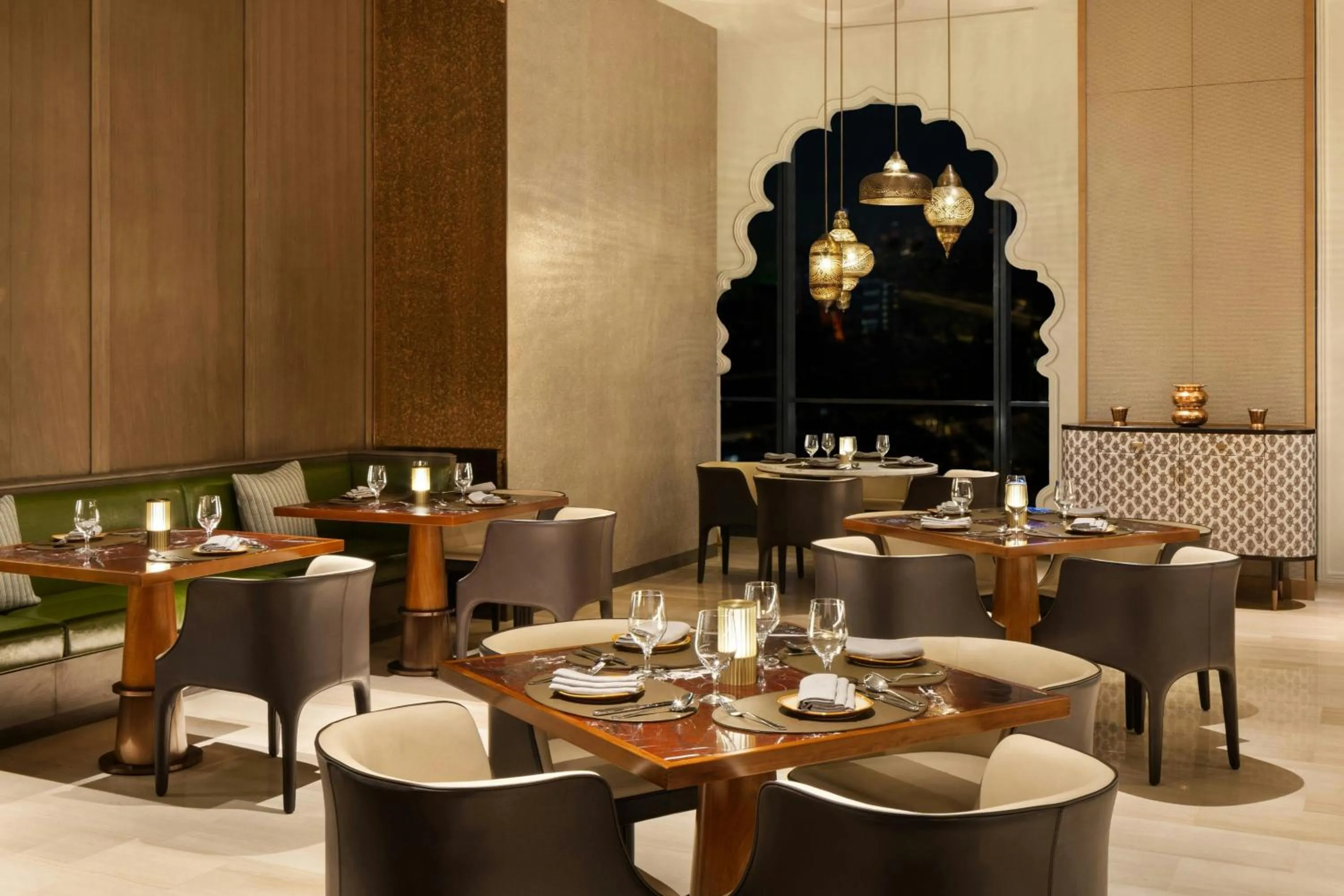 Restaurant/places to eat in JW Marriott Hotel Nairobi
