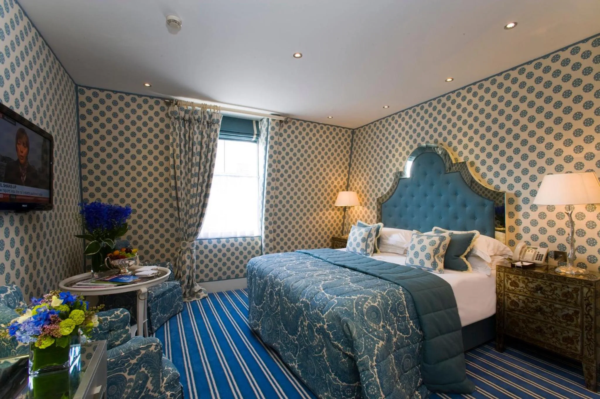 Bedroom, Bed in The Chesterfield Mayfair