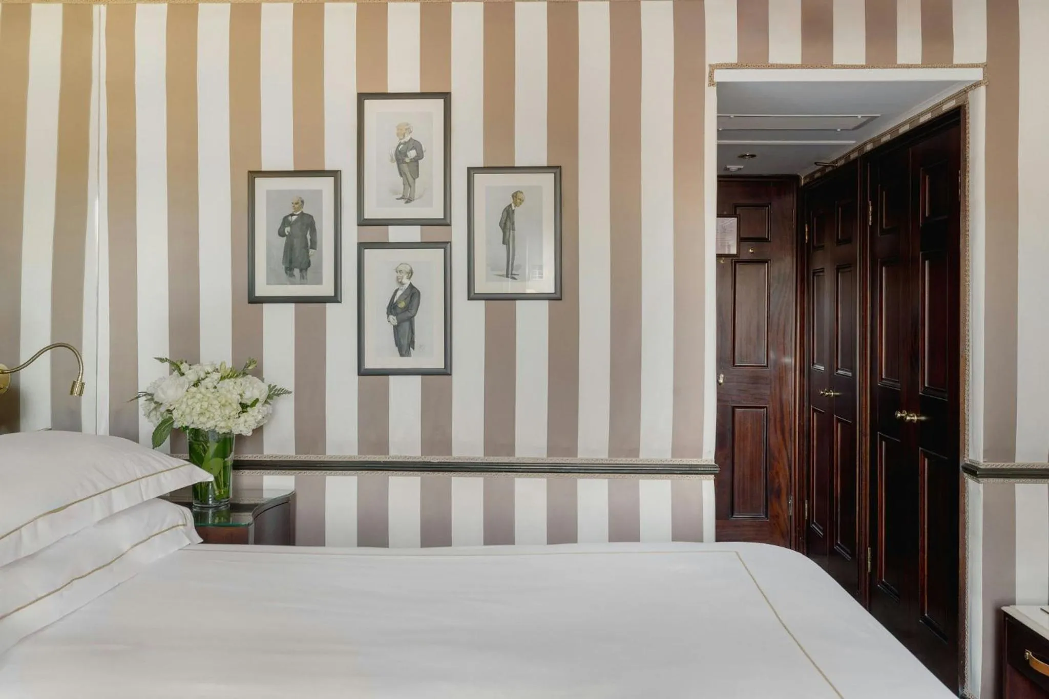 Bedroom, Bed in The Chesterfield Mayfair