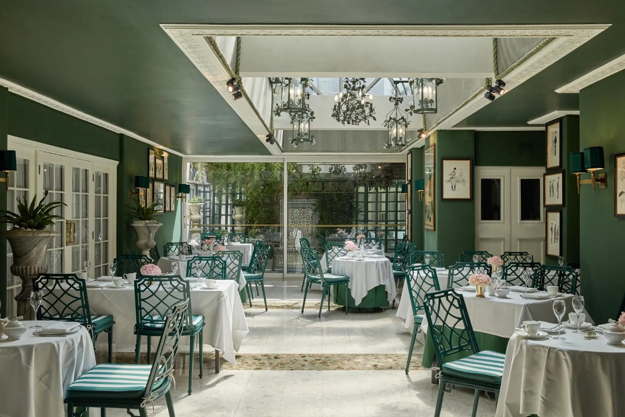 Lounge or bar in The Chesterfield Mayfair