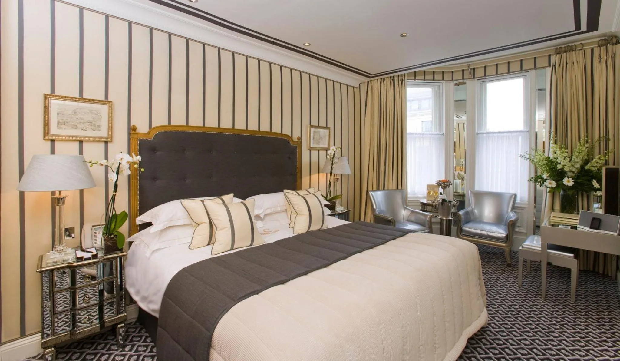 Bedroom, Bed in The Chesterfield Mayfair