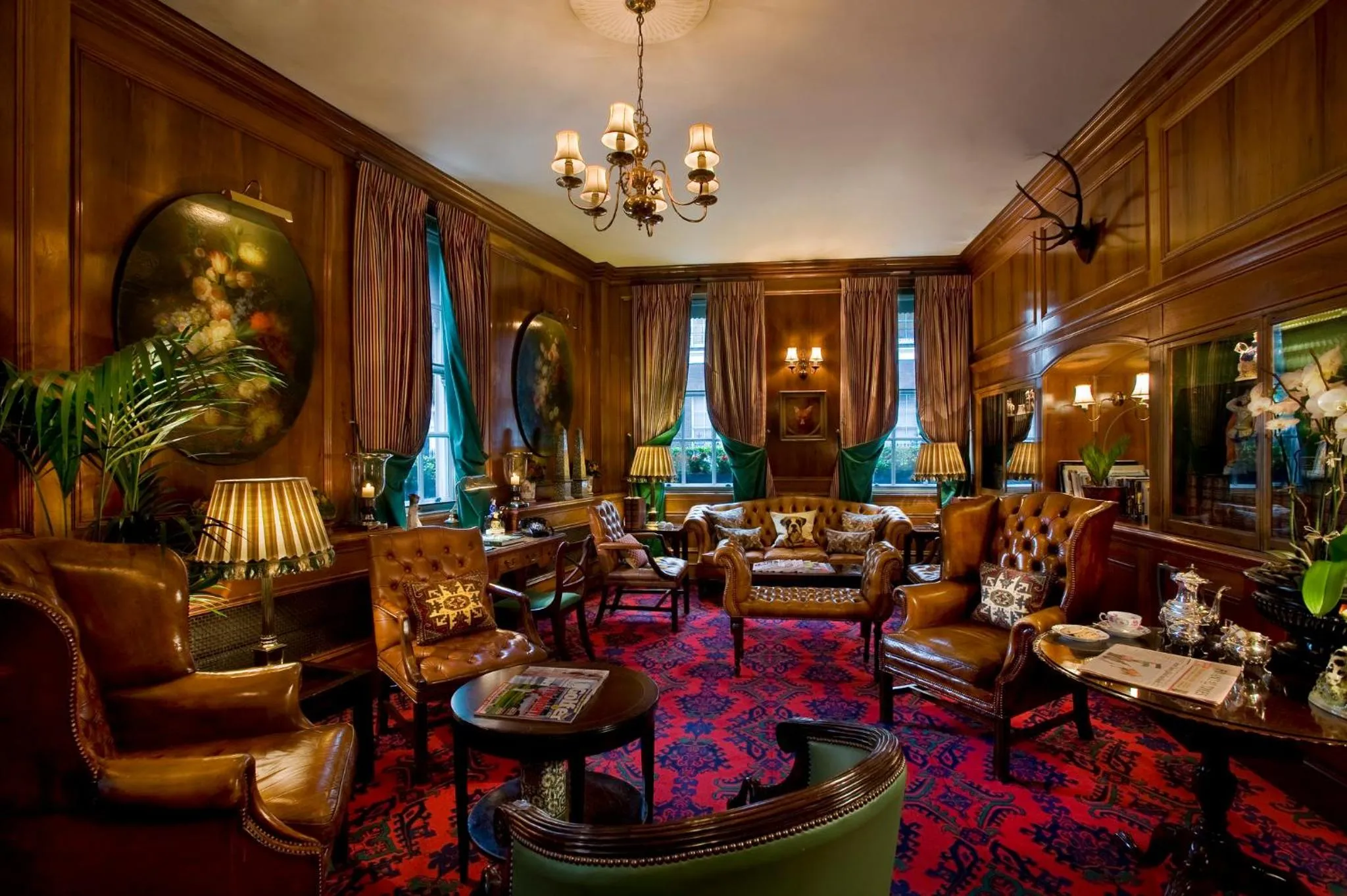 Library in The Chesterfield Mayfair