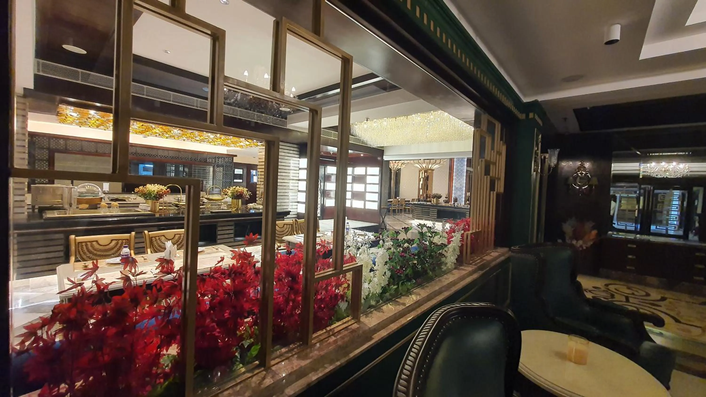 Restaurant/places to eat in Hotel Sepal