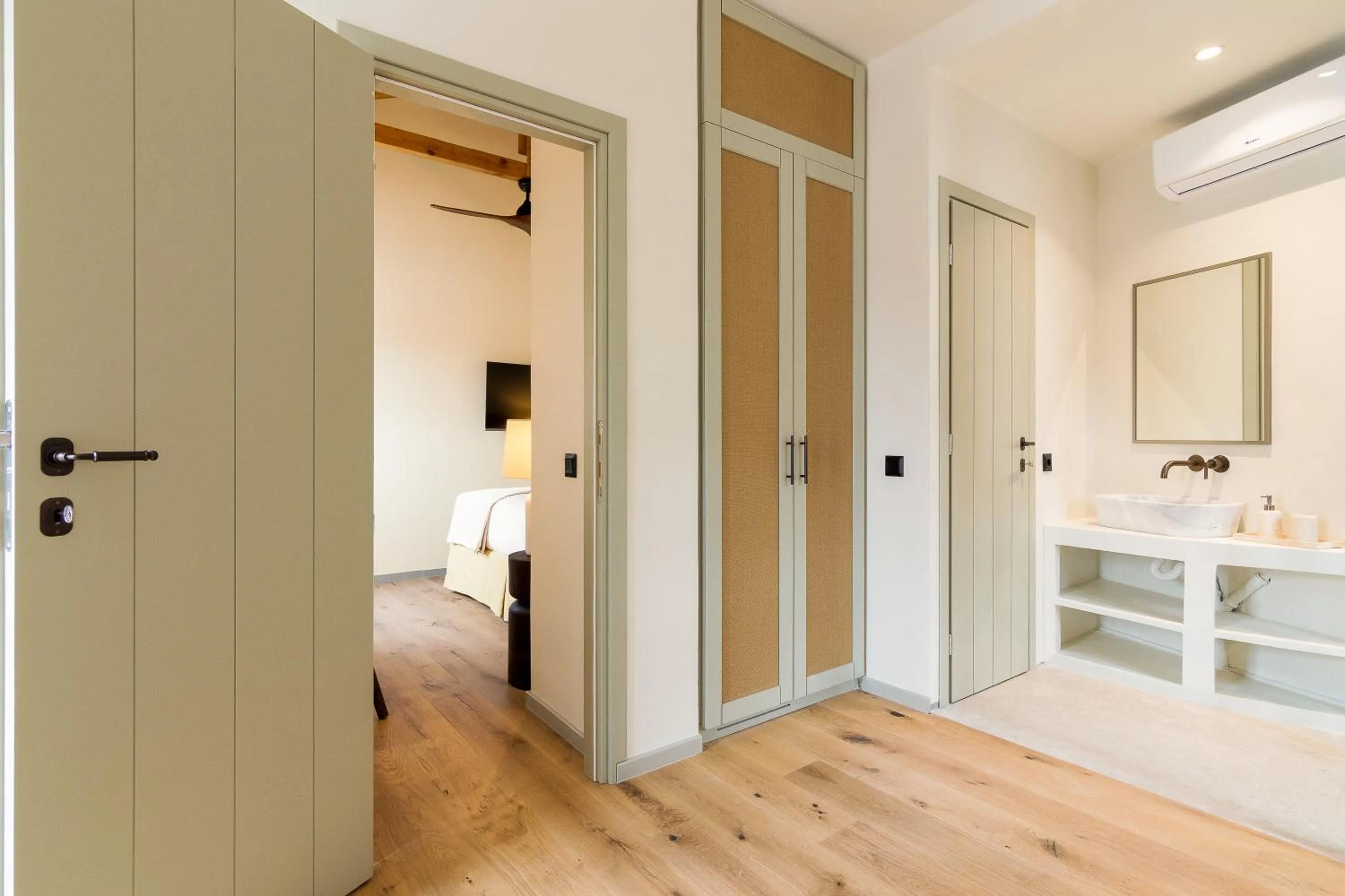 Decorative detail, Bed in Maison Muse