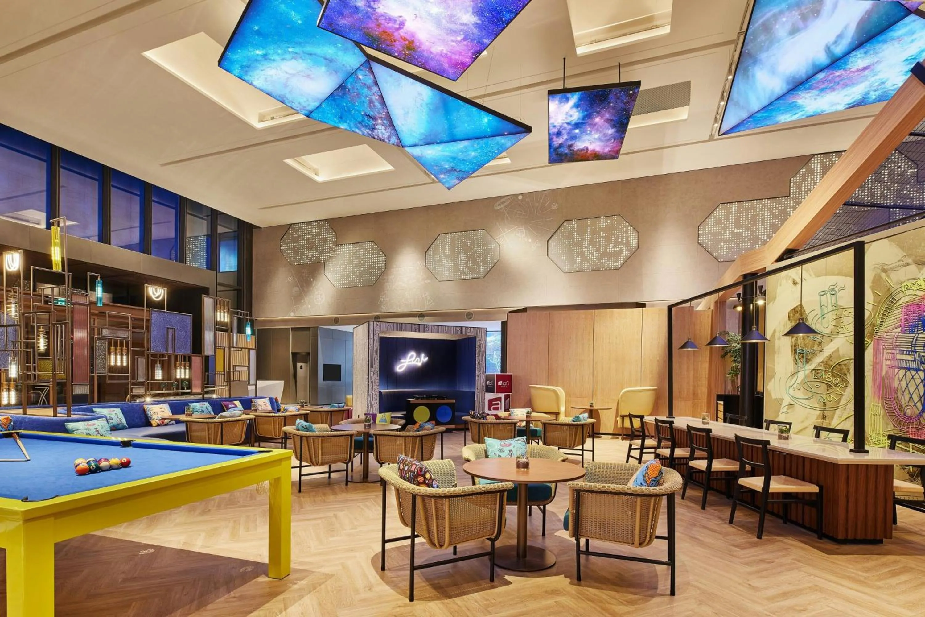 Lounge or bar in Aloft Beijing Huairou
