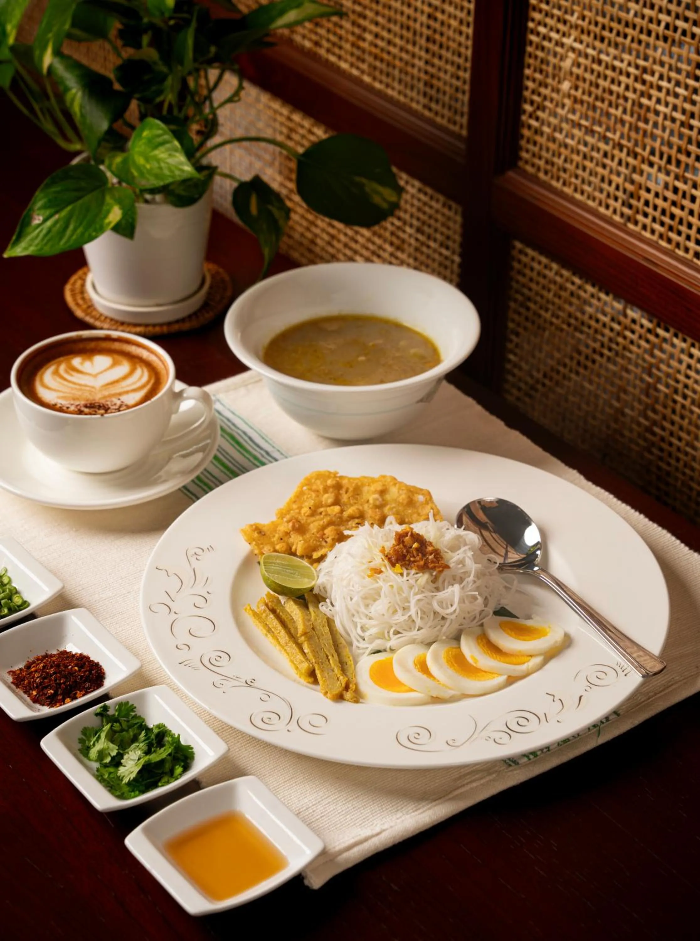 Restaurant/places to eat in Governor's Residence