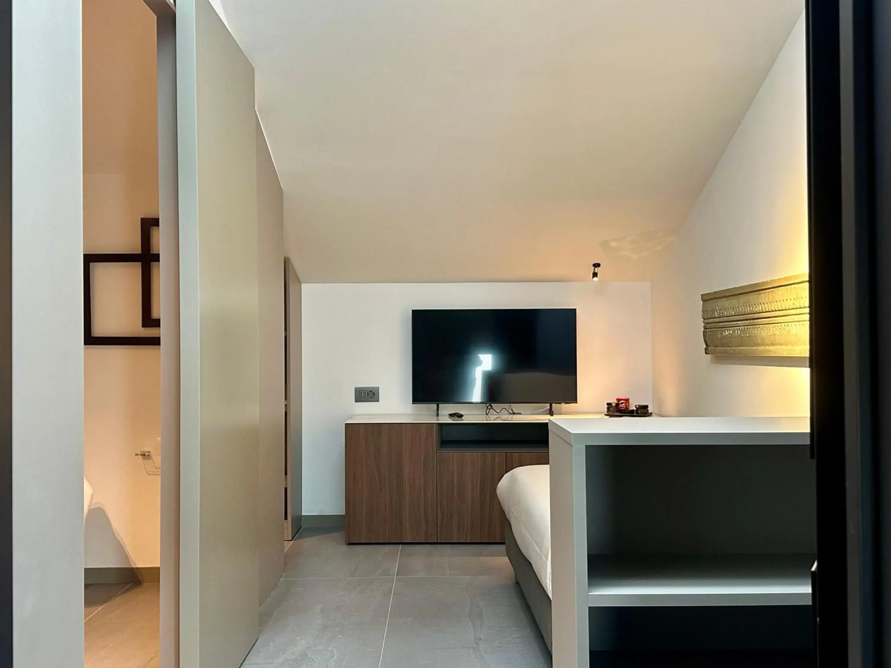 Deluxe Single Room in Palazzo Liberty Unique Hotel by Geocharme Deluxe Single Room in Palazzo Liberty Unique Hotel by Geocharme