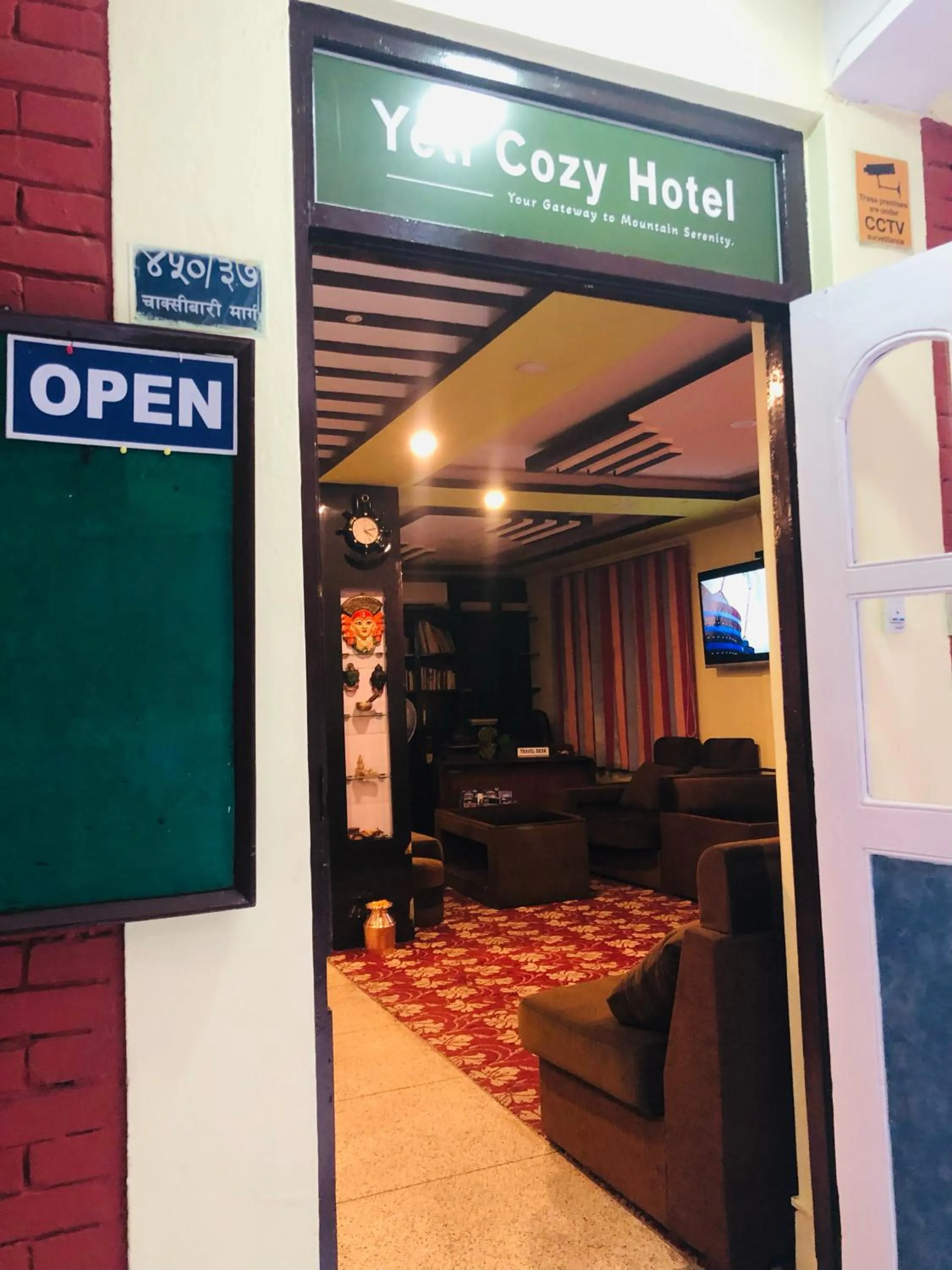 Property building in Yeti Cozy Hotel